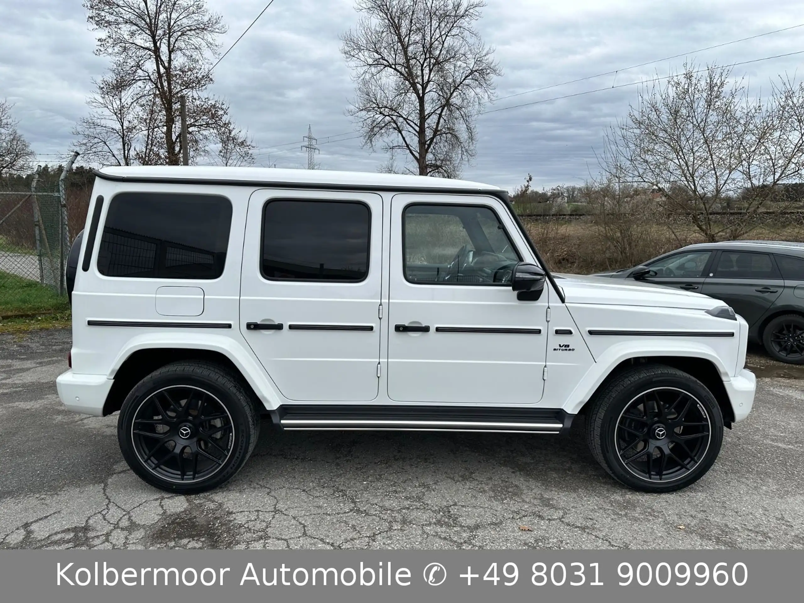 Mercedes-Benz - G 400