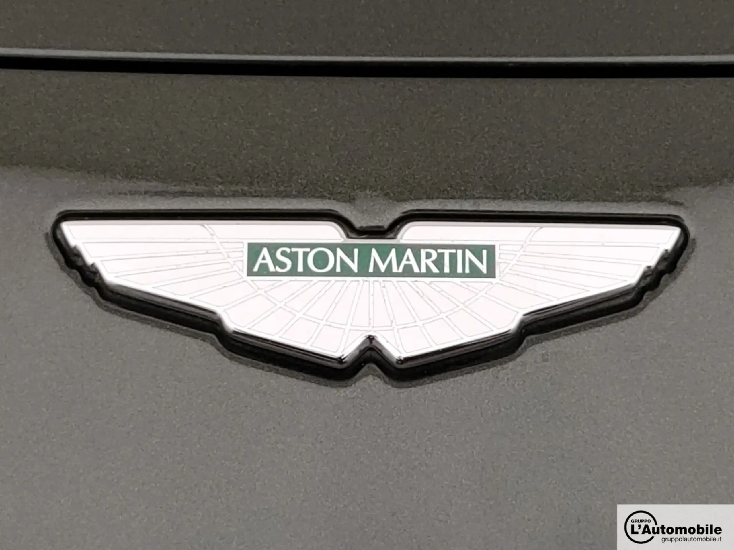 Aston Martin - Vantage