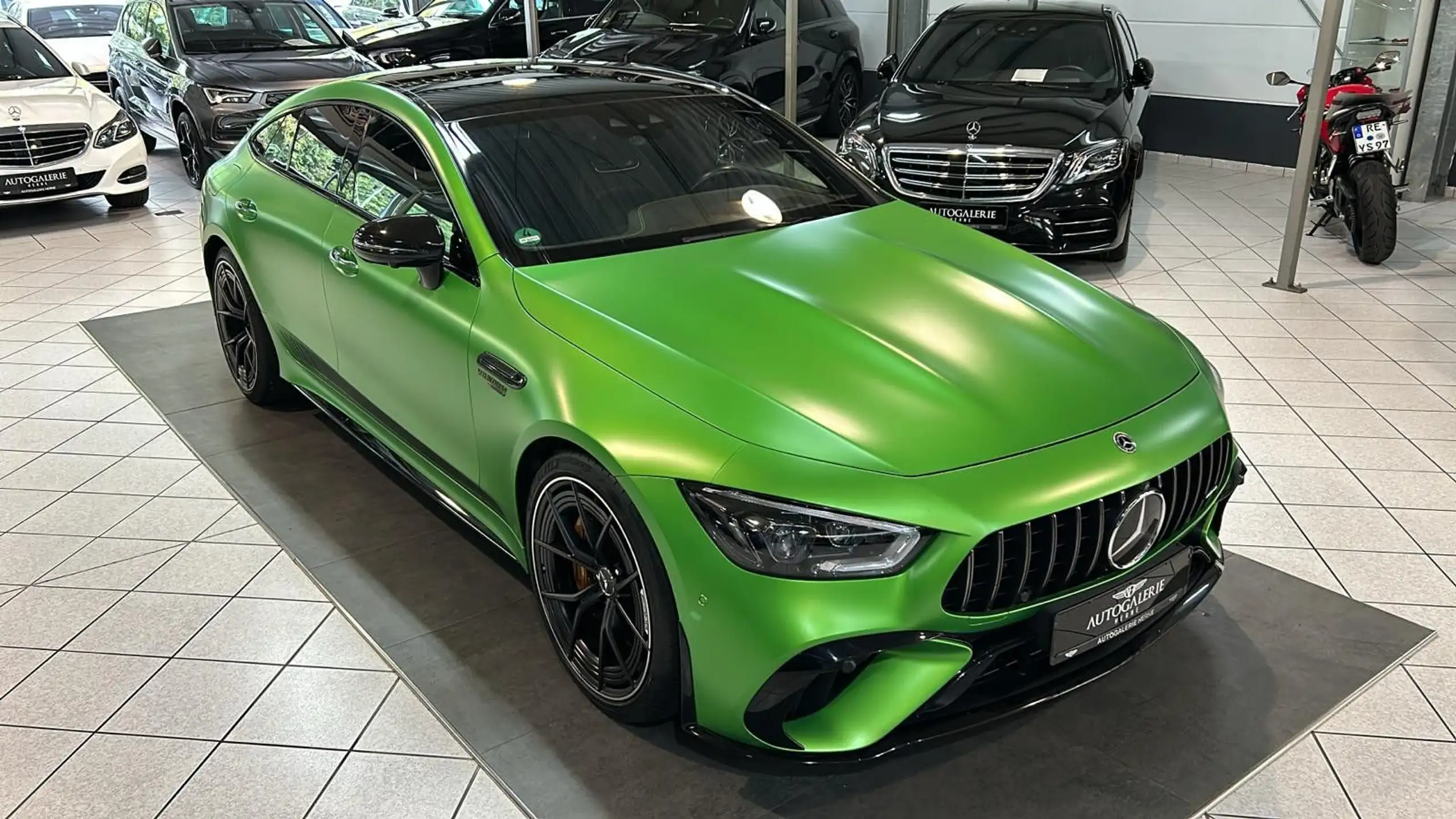 Mercedes-Benz - AMG GT