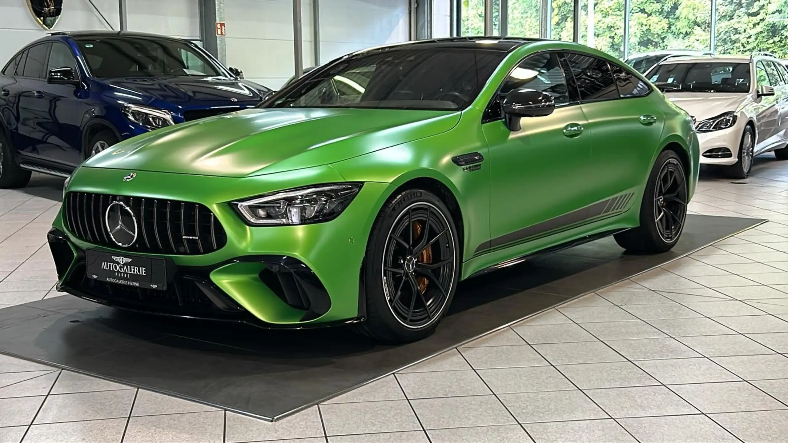 Mercedes-Benz - AMG GT