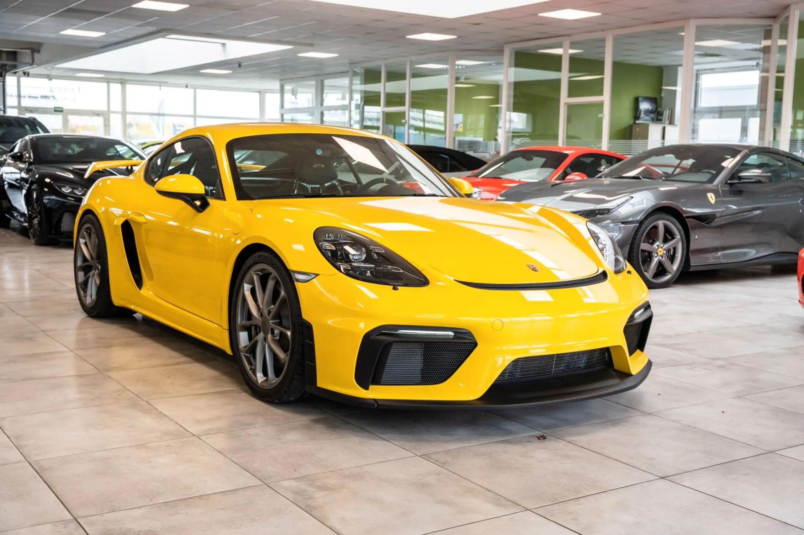 Porsche - Cayman