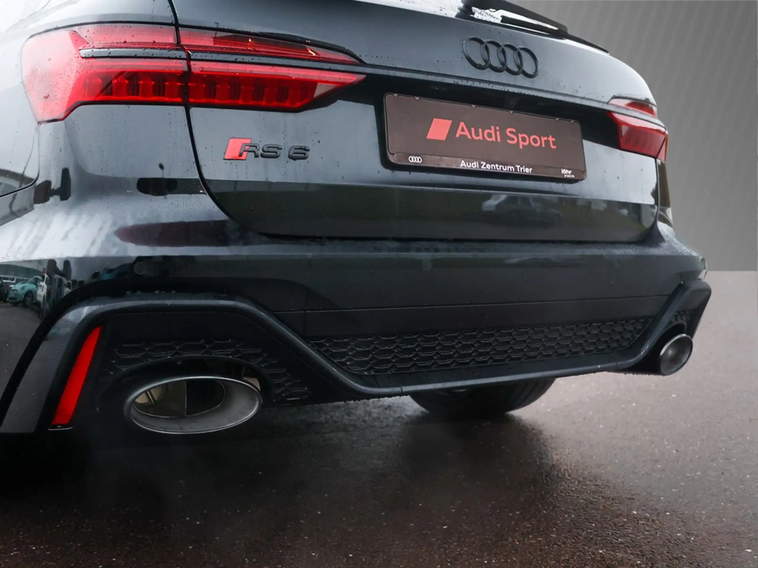 Audi - RS6