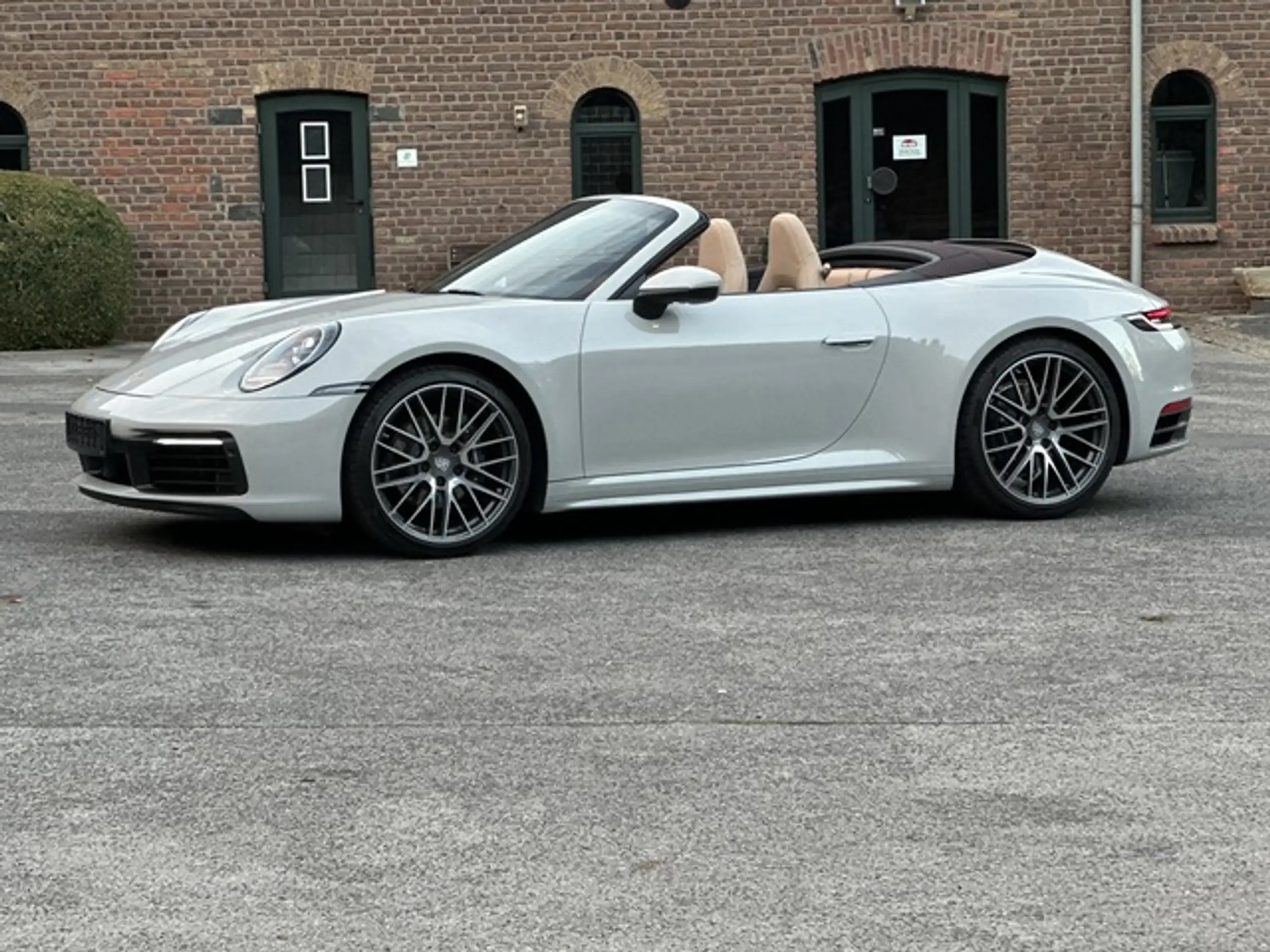 Porsche 992 2024