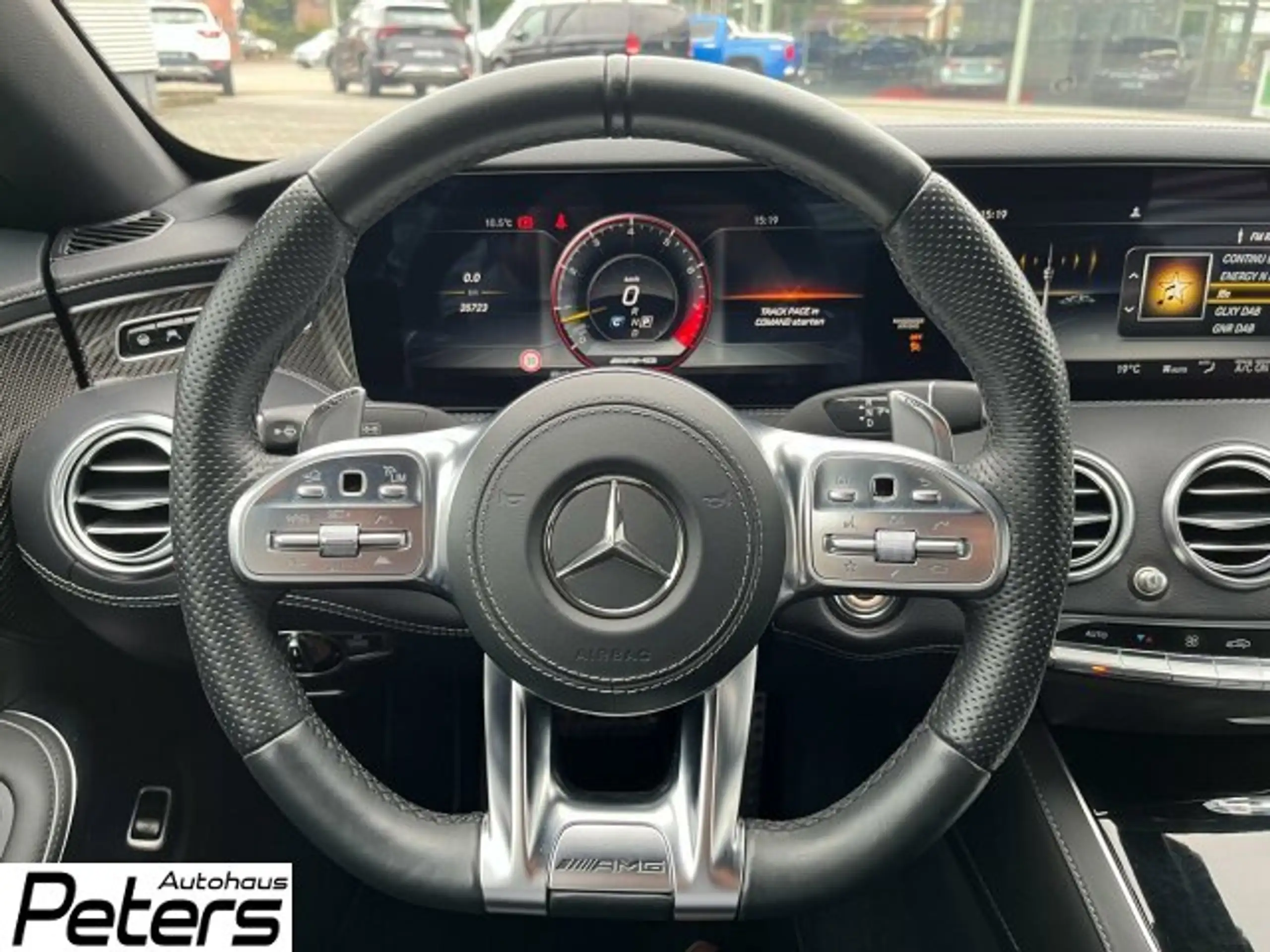 Mercedes-Benz - S 63 AMG