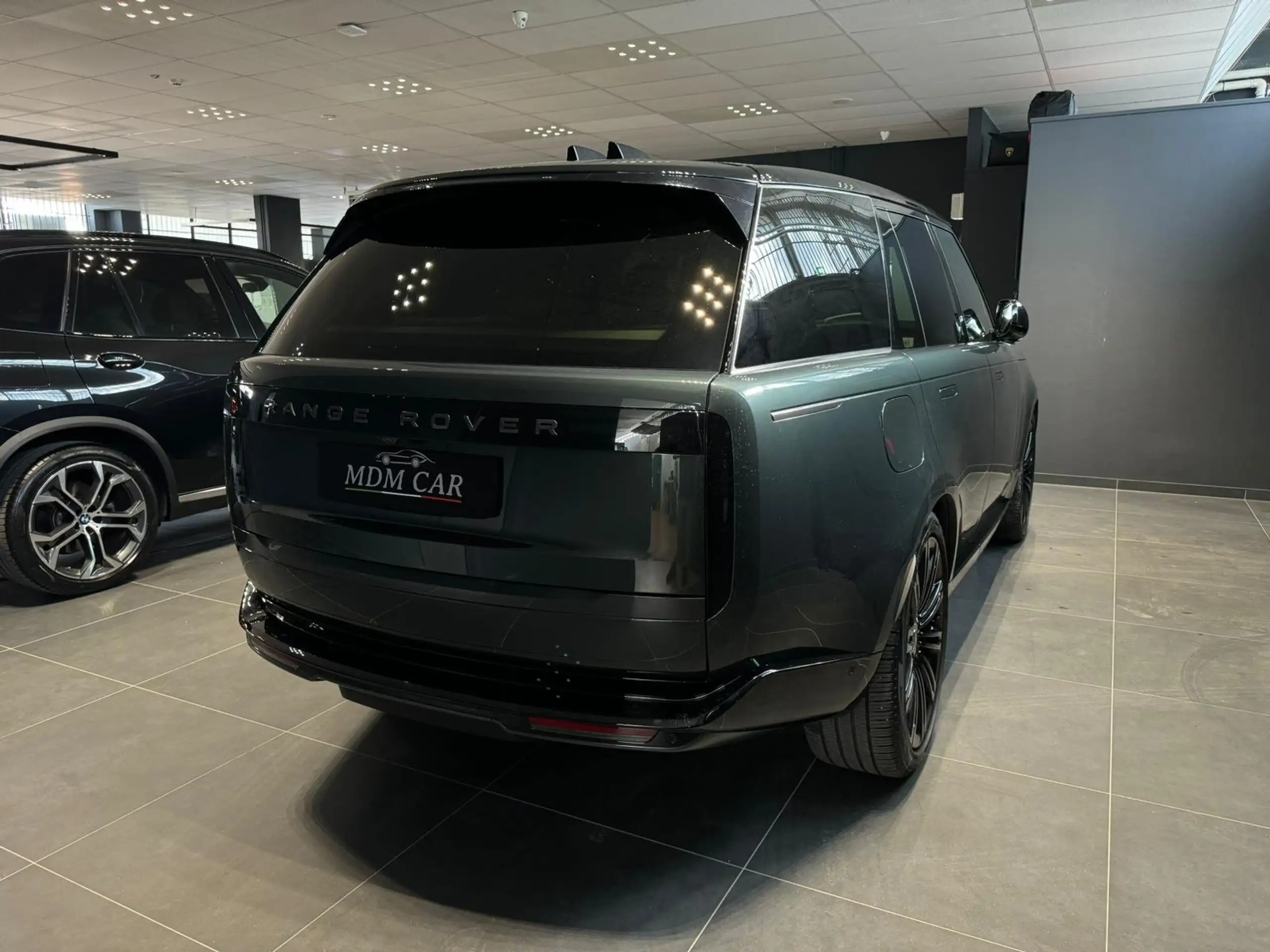 Land Rover - Range Rover