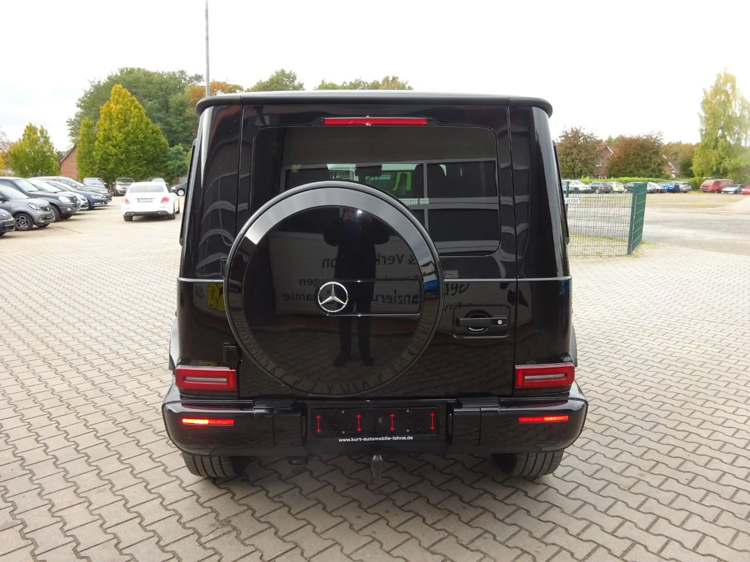 Mercedes-Benz - G 400