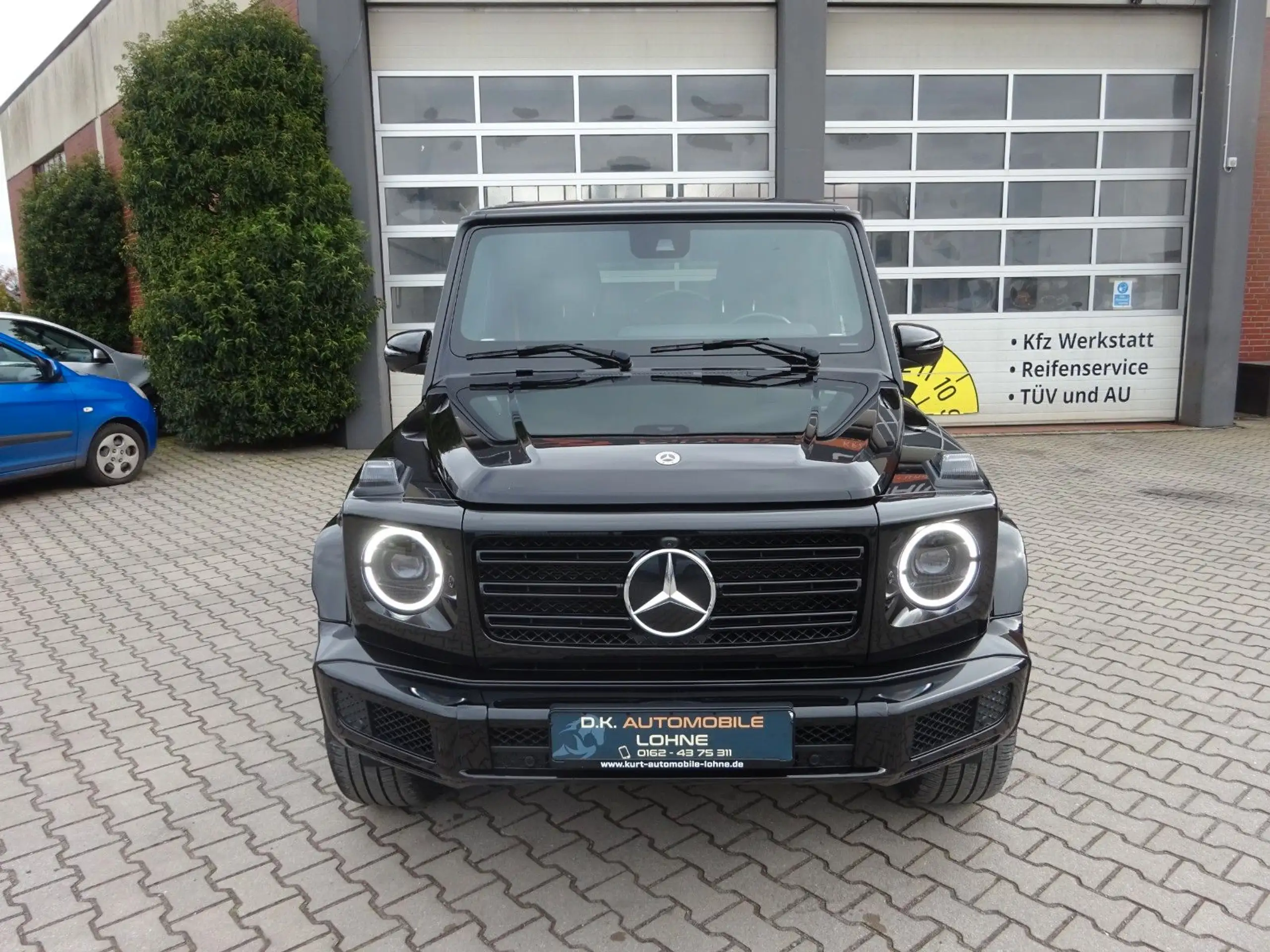 Mercedes-Benz - G 400