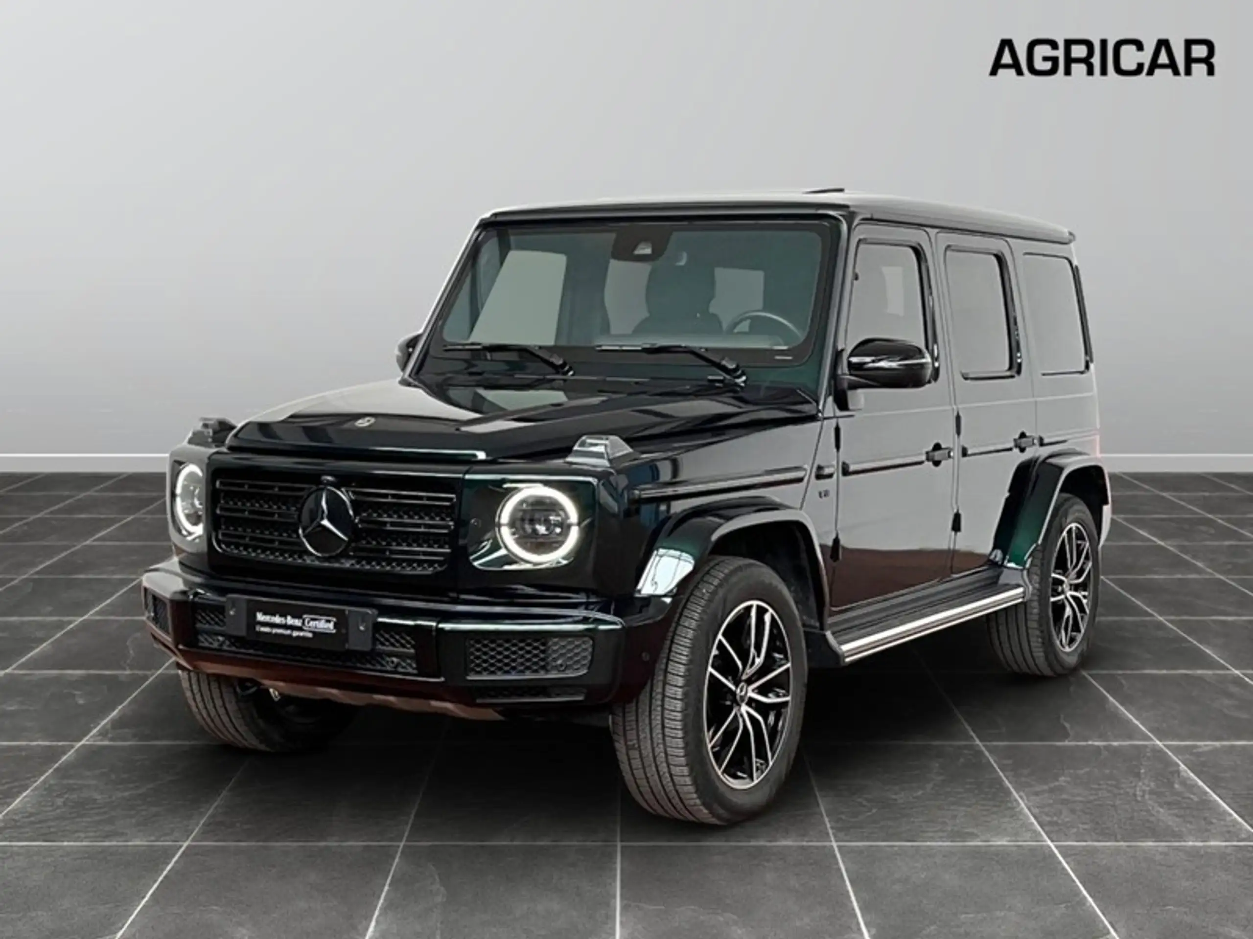 Mercedes-Benz - G 500