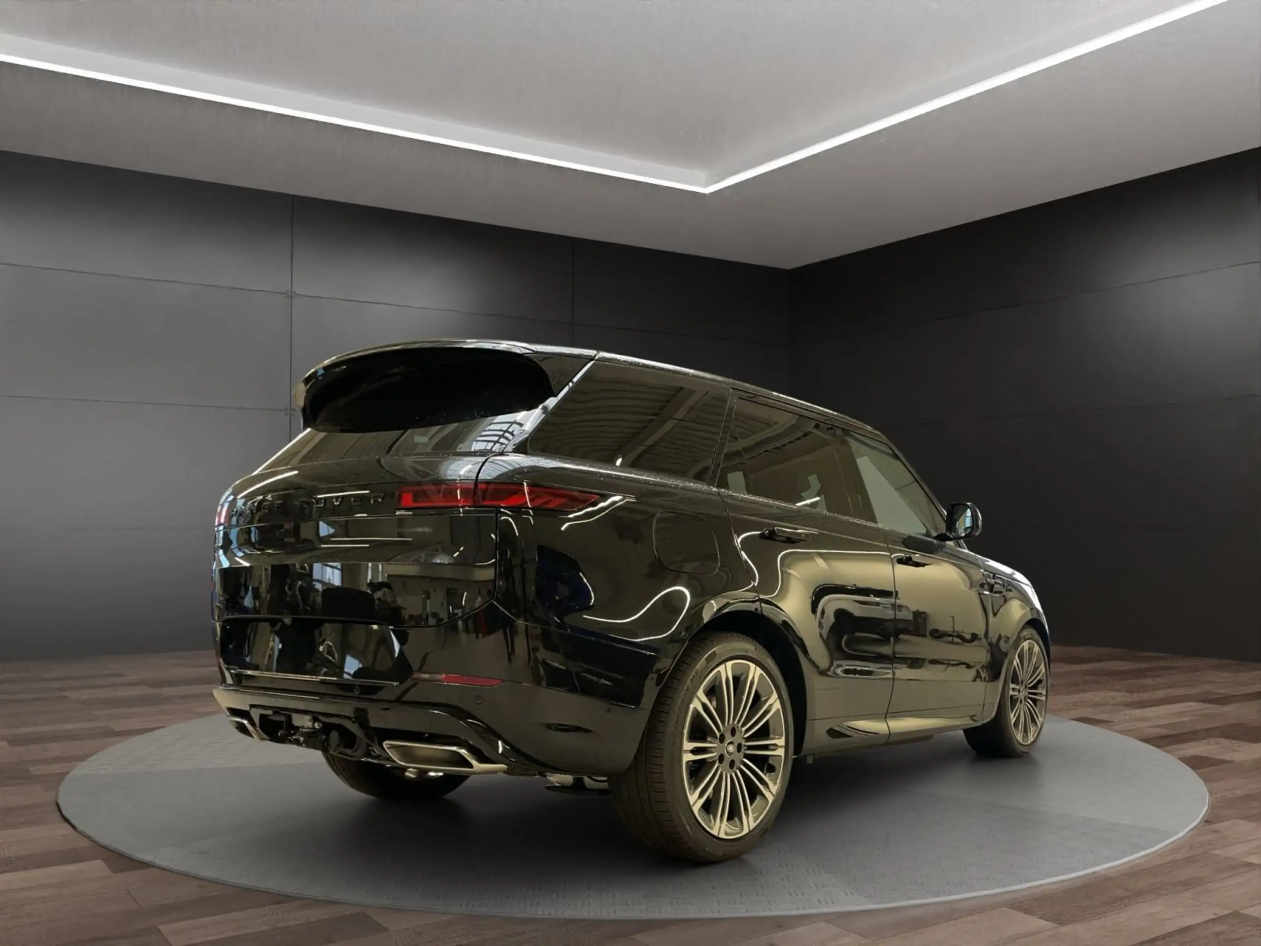 Land Rover - Range Rover Sport