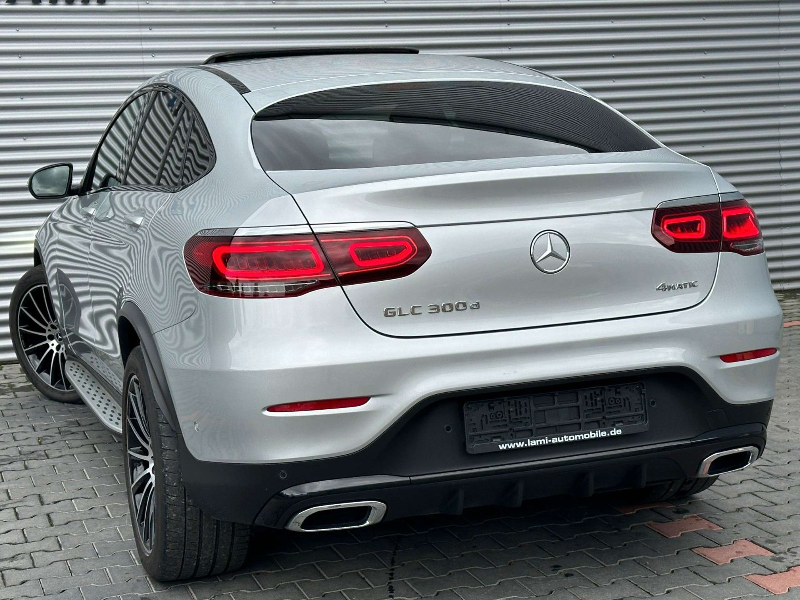 Mercedes-Benz - GLC 300