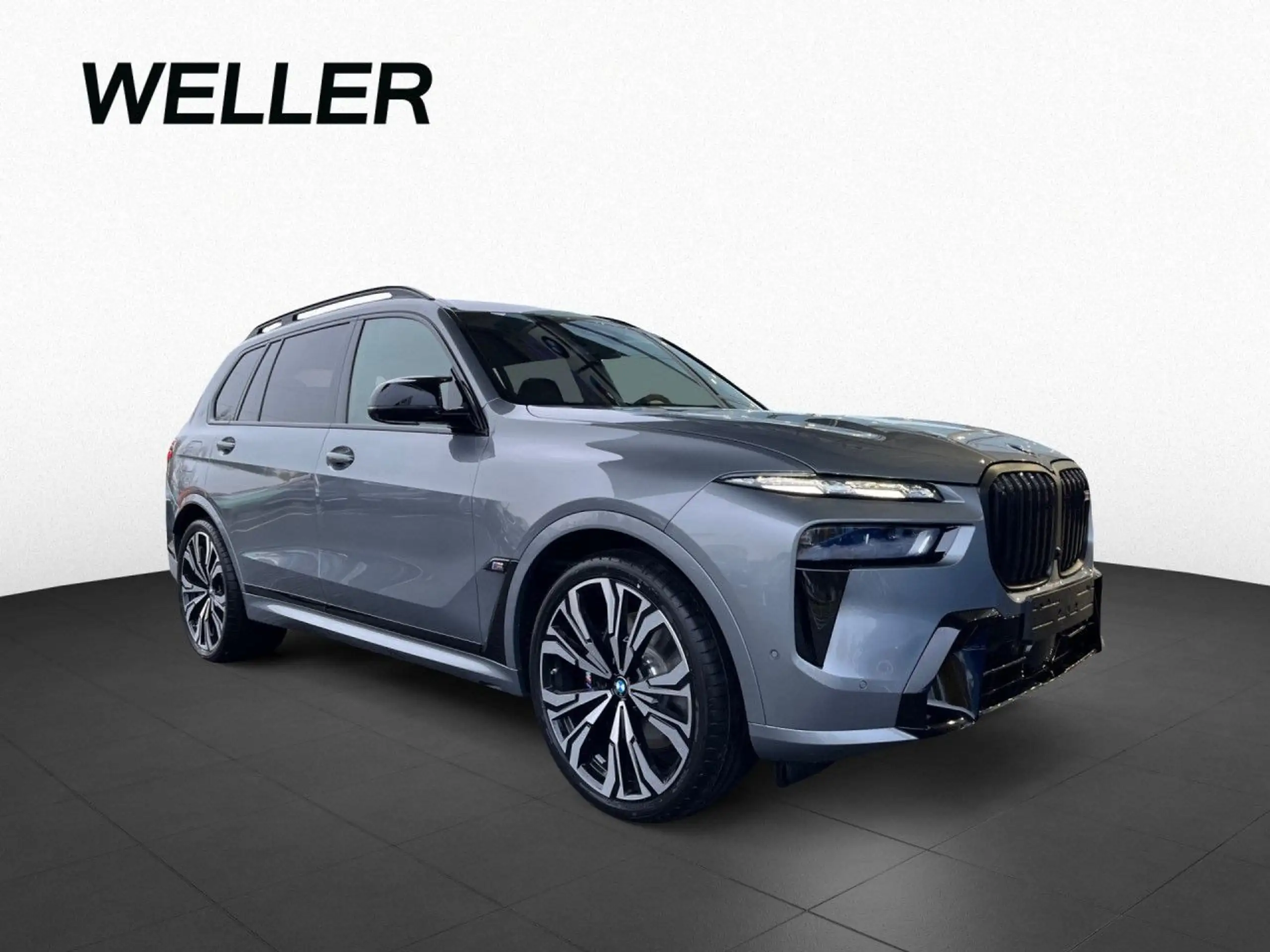 BMW - X7 M