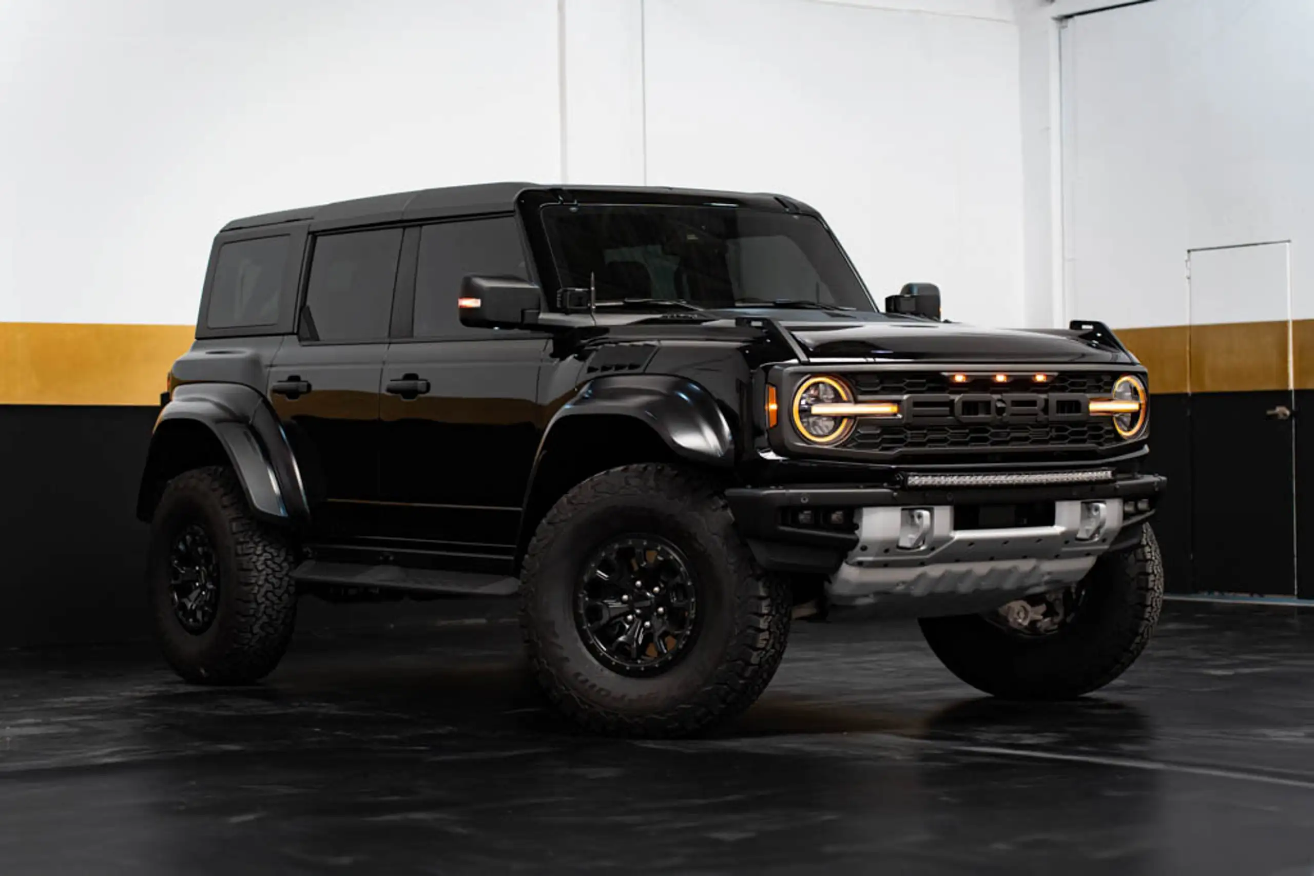 Ford - Bronco