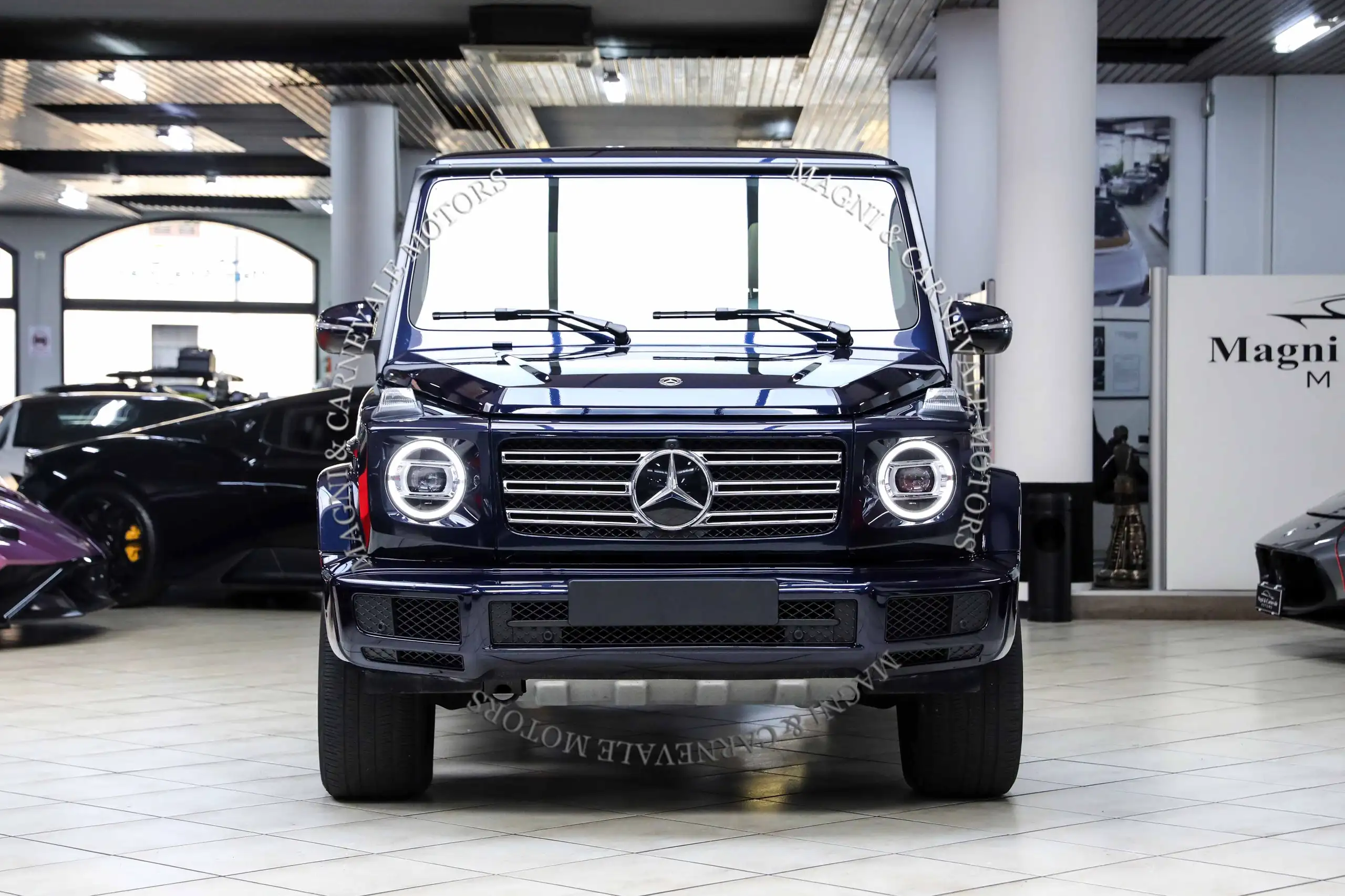 Mercedes-Benz - G 500