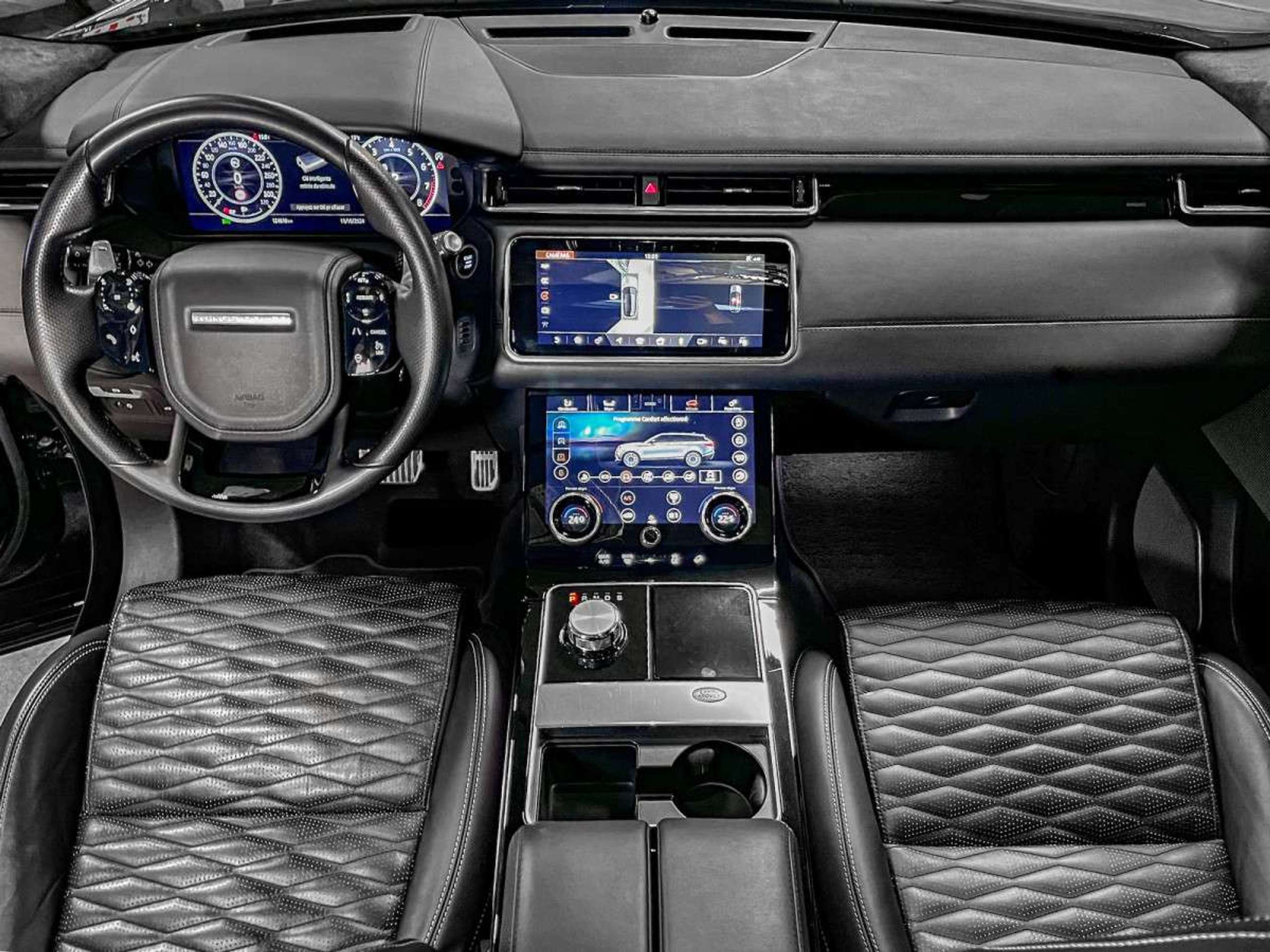 Land Rover - Range Rover Velar