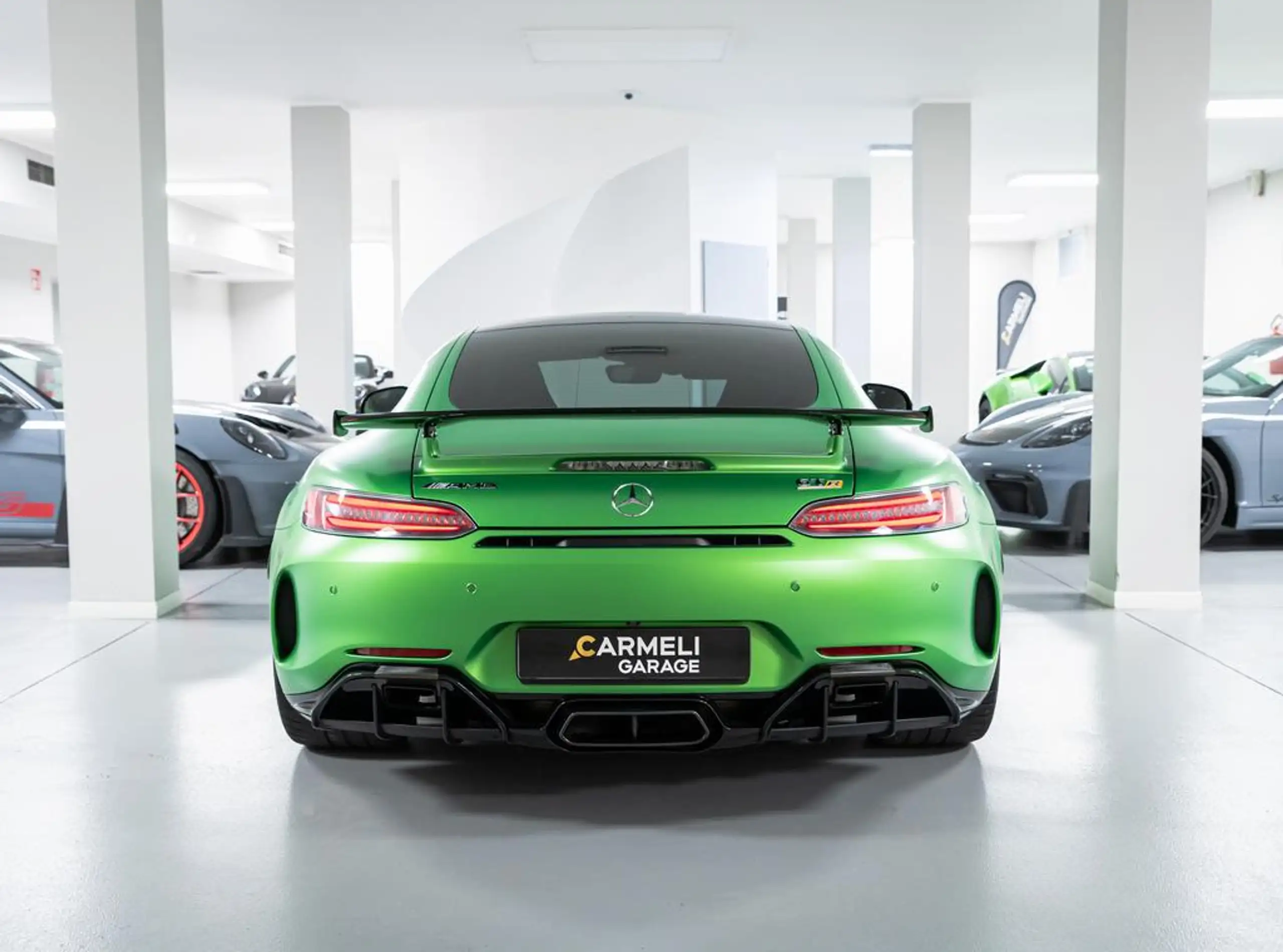 Mercedes-Benz - AMG GT