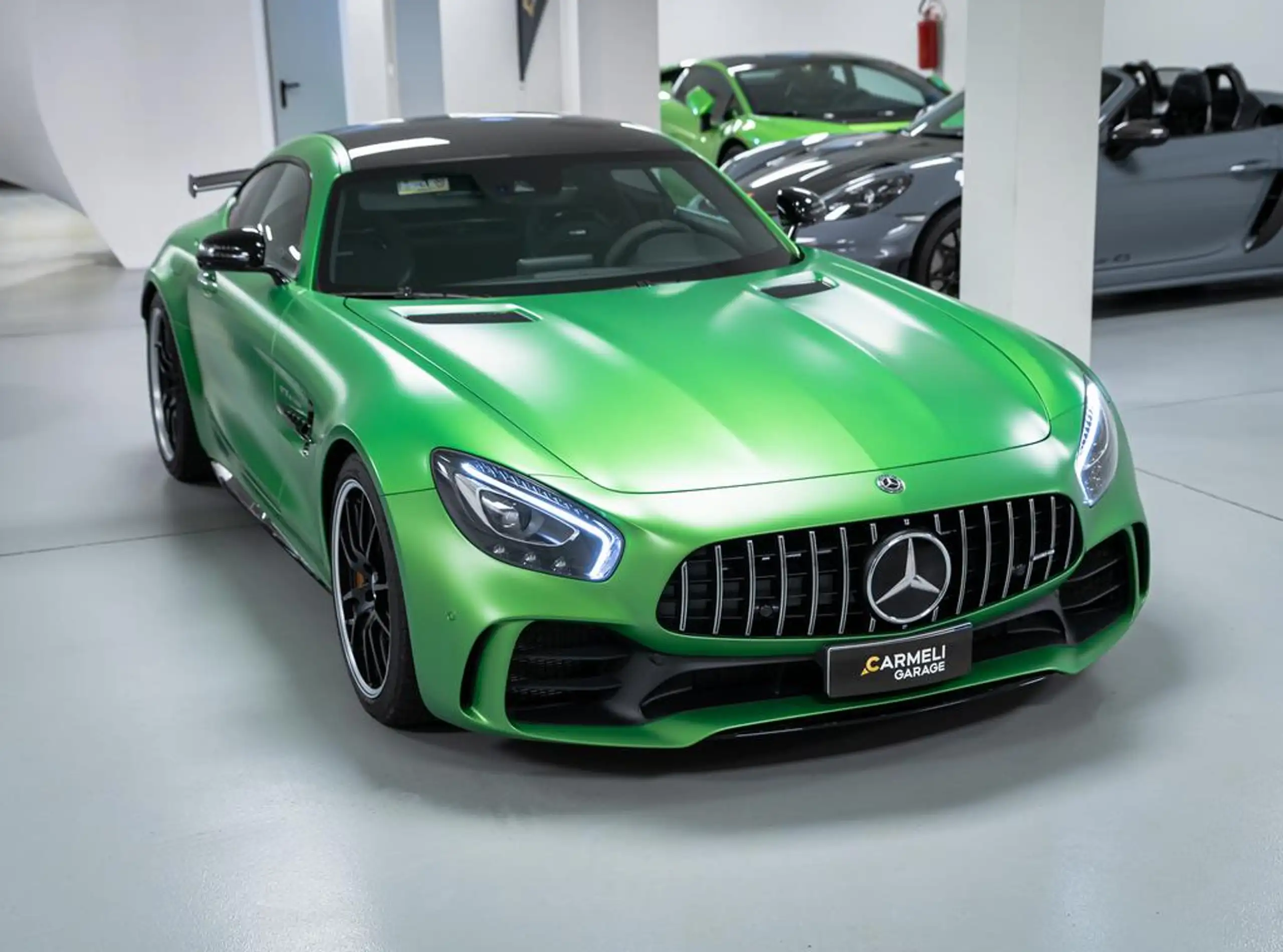 Mercedes-Benz - AMG GT