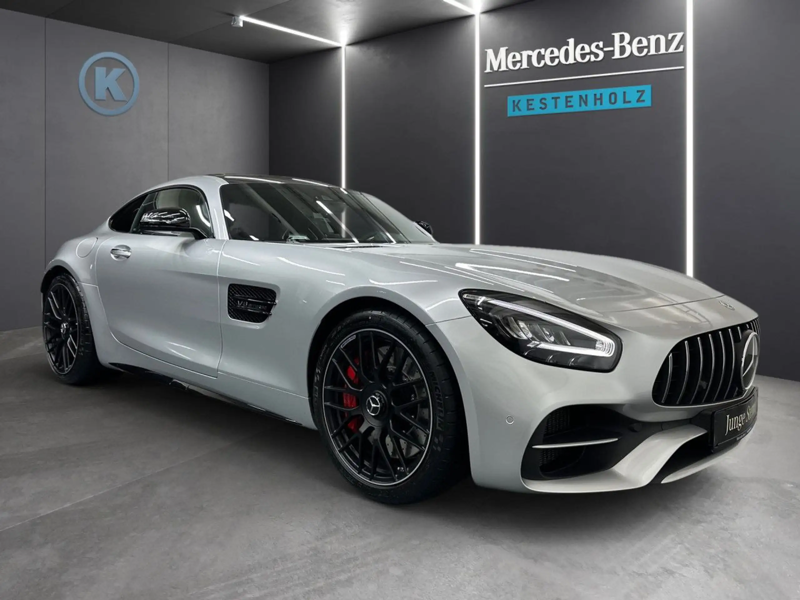 Mercedes-Benz - AMG GT