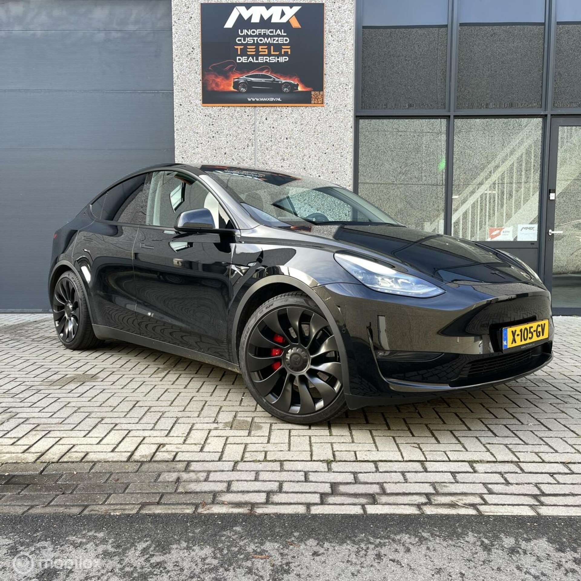 Tesla - Model Y