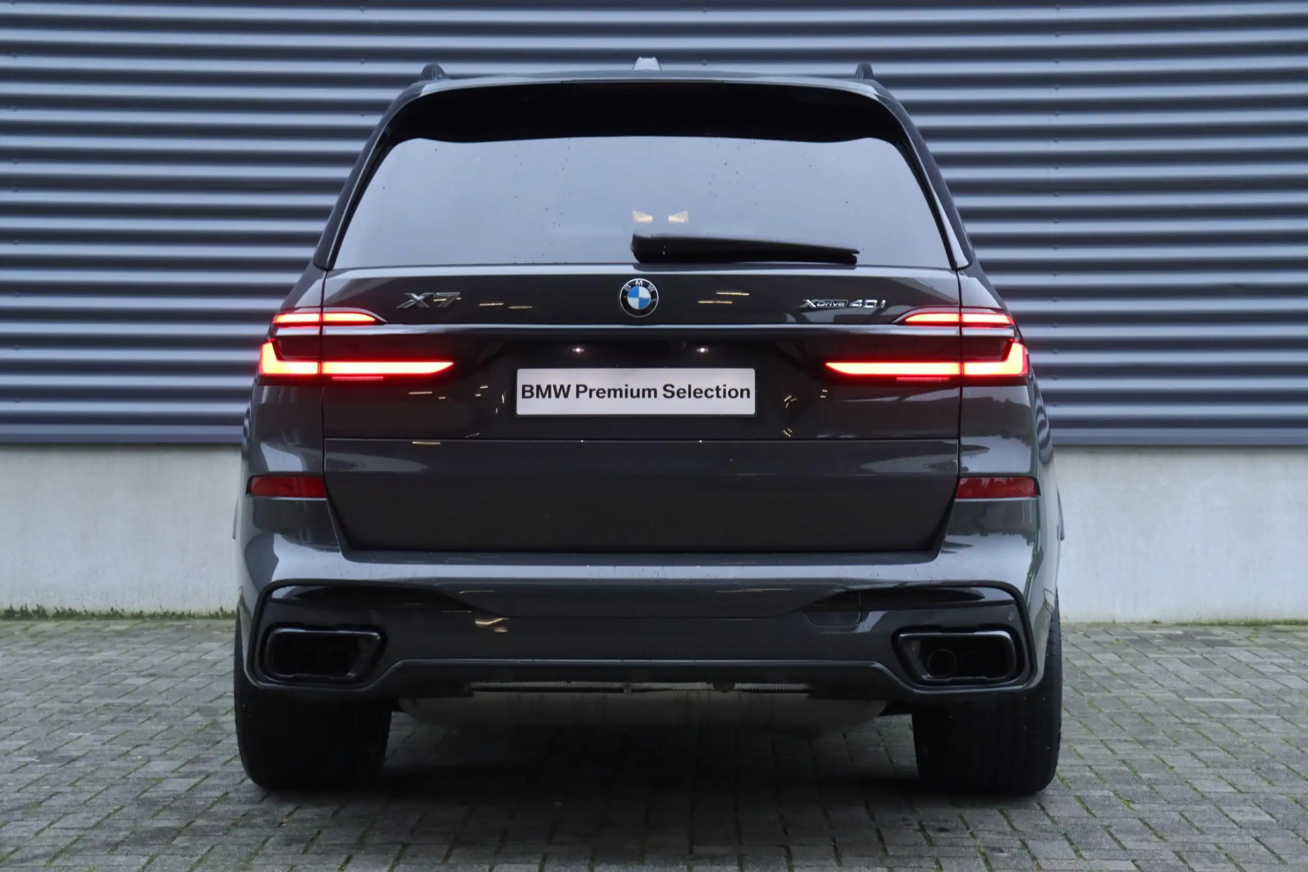 BMW - X7