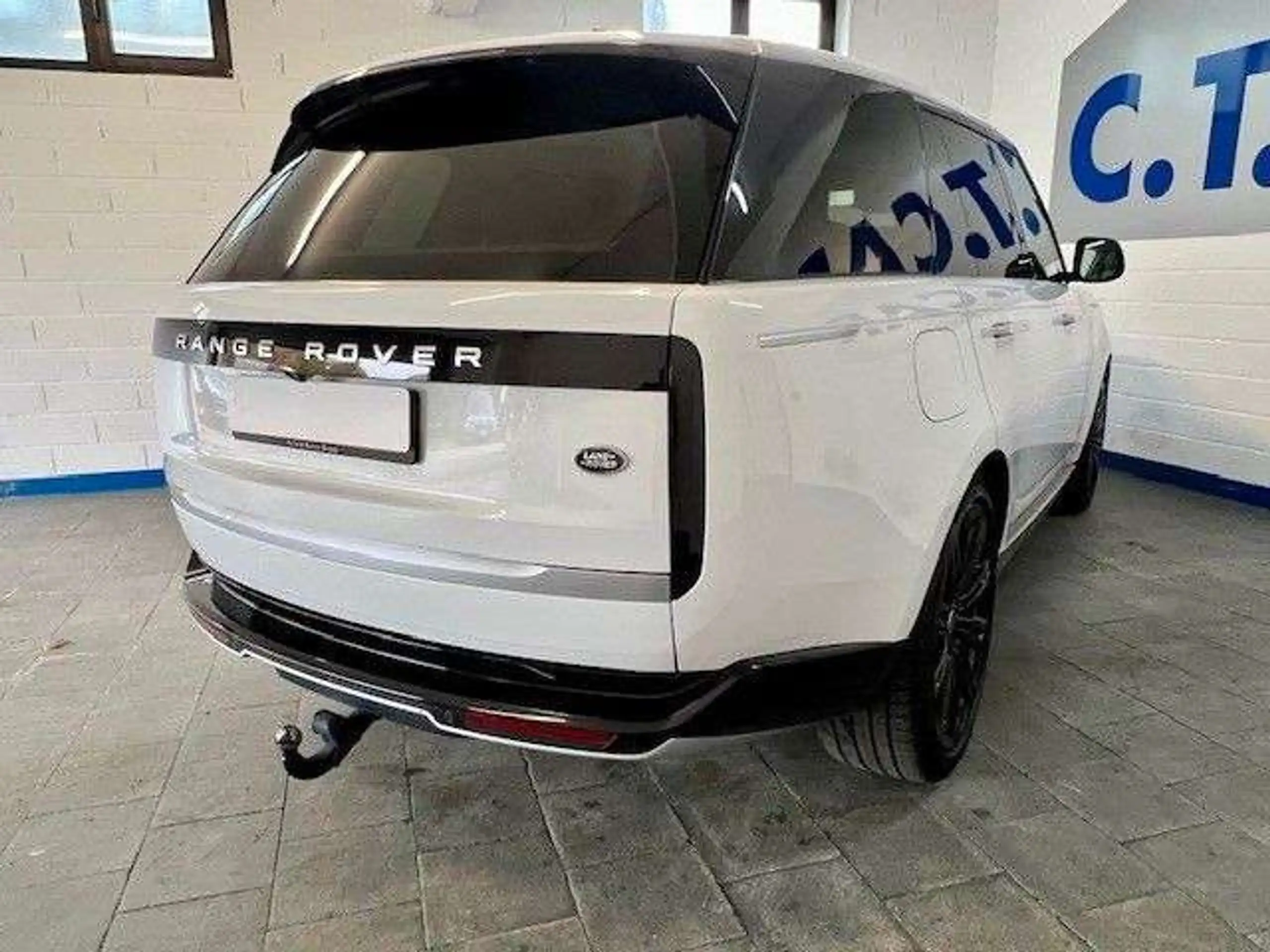 Land Rover - Range Rover