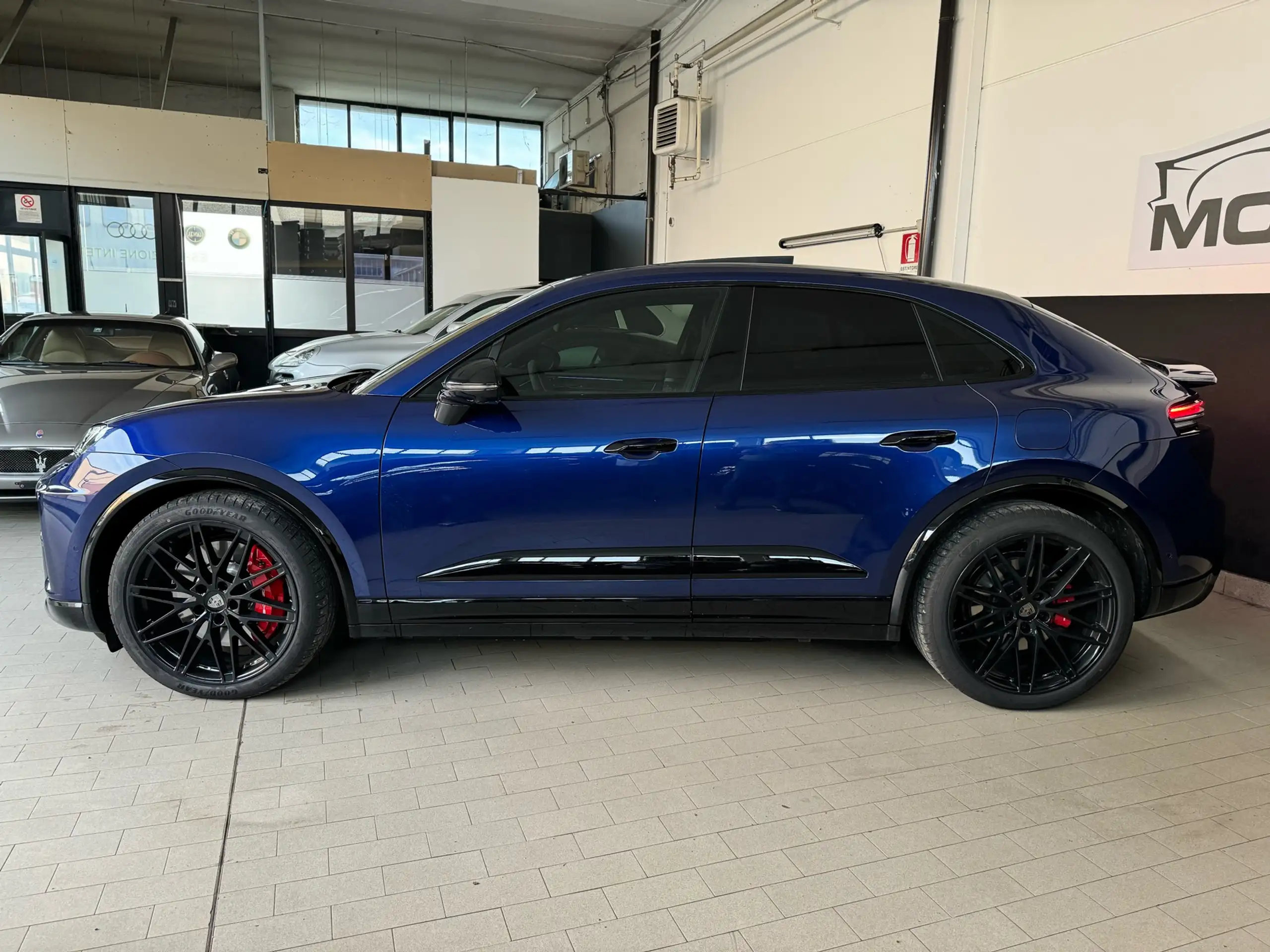 Porsche - Macan