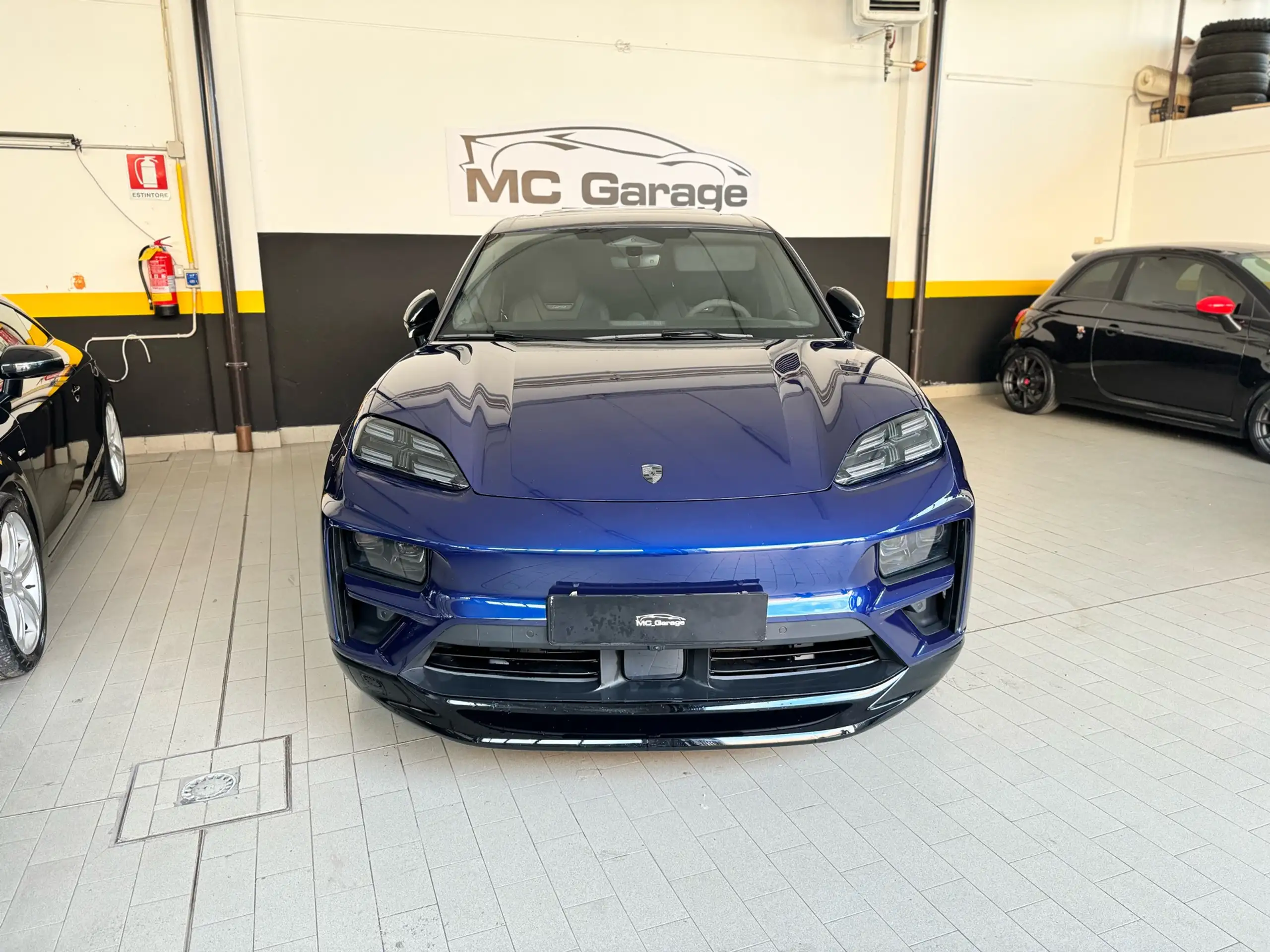 Porsche - Macan