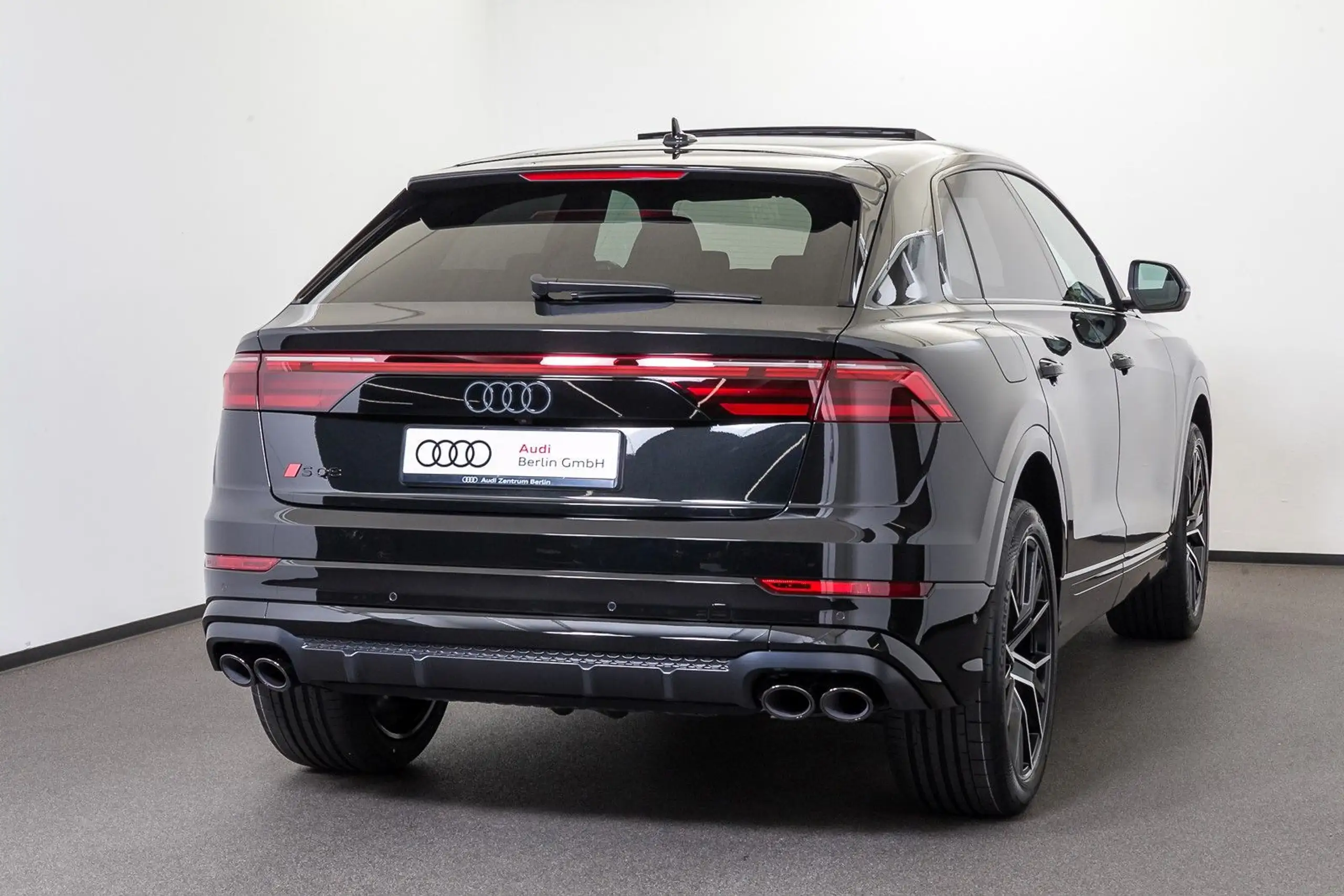 Audi - SQ8