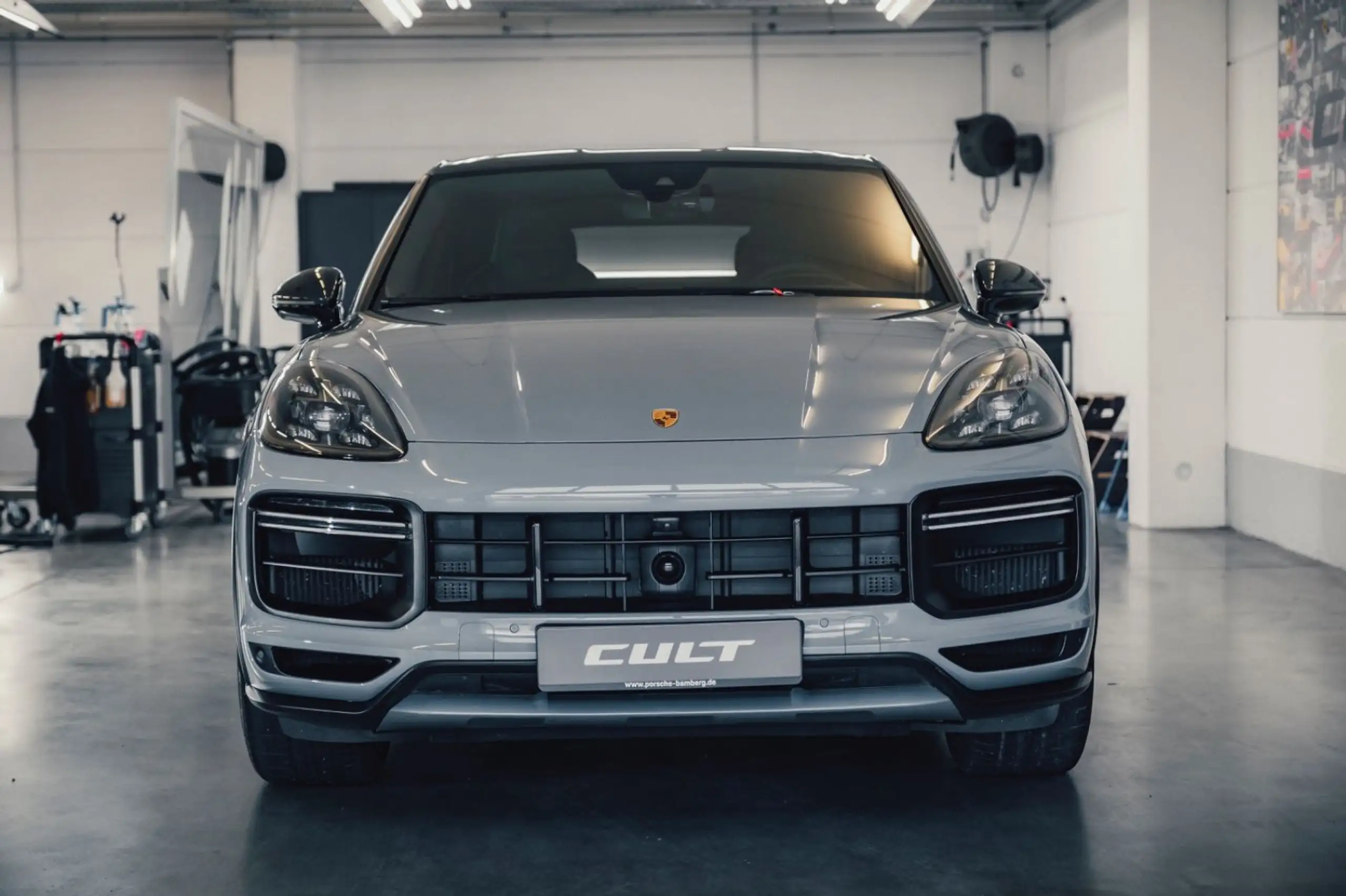 Porsche - Cayenne