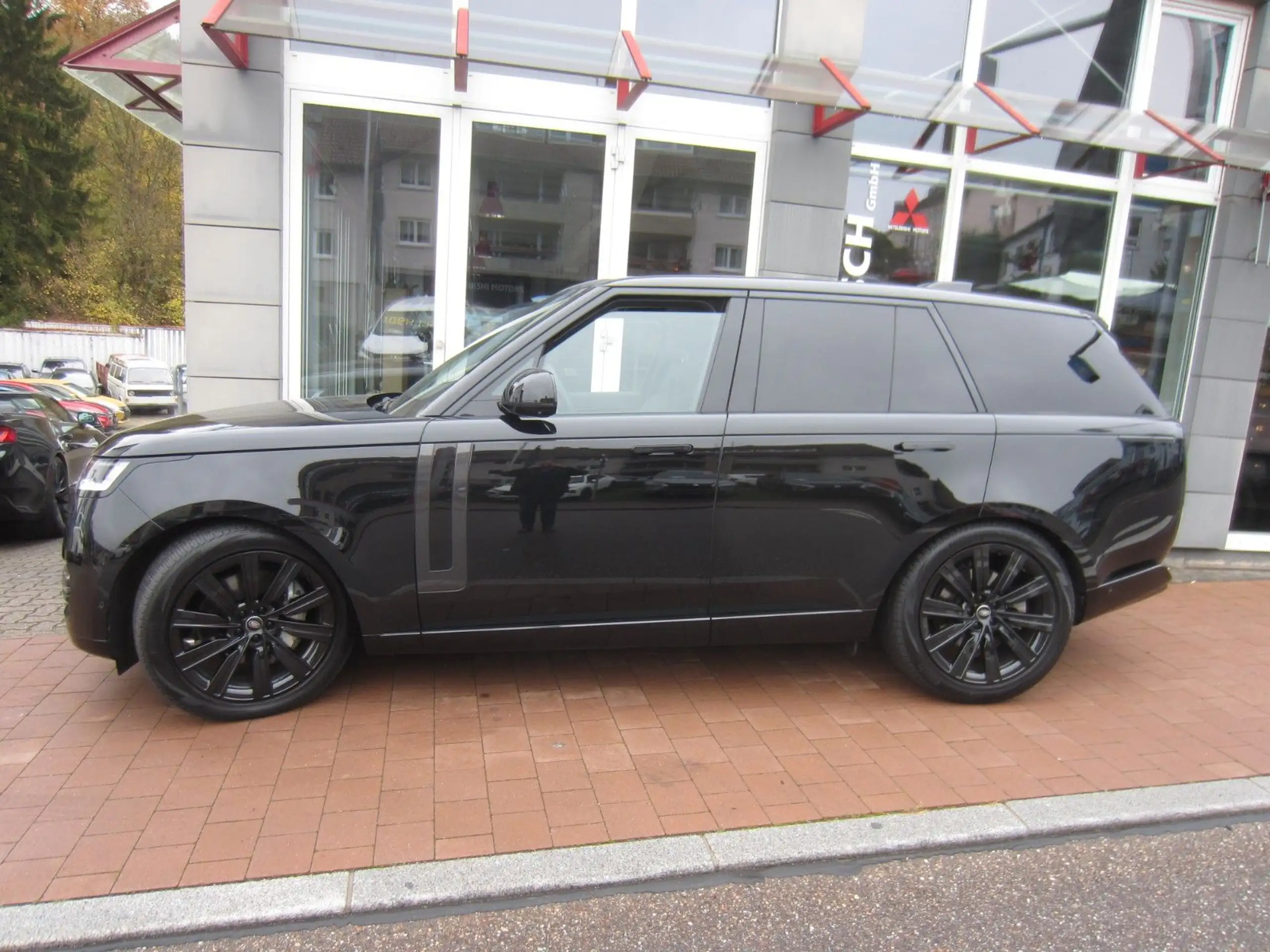 Land Rover - Range Rover