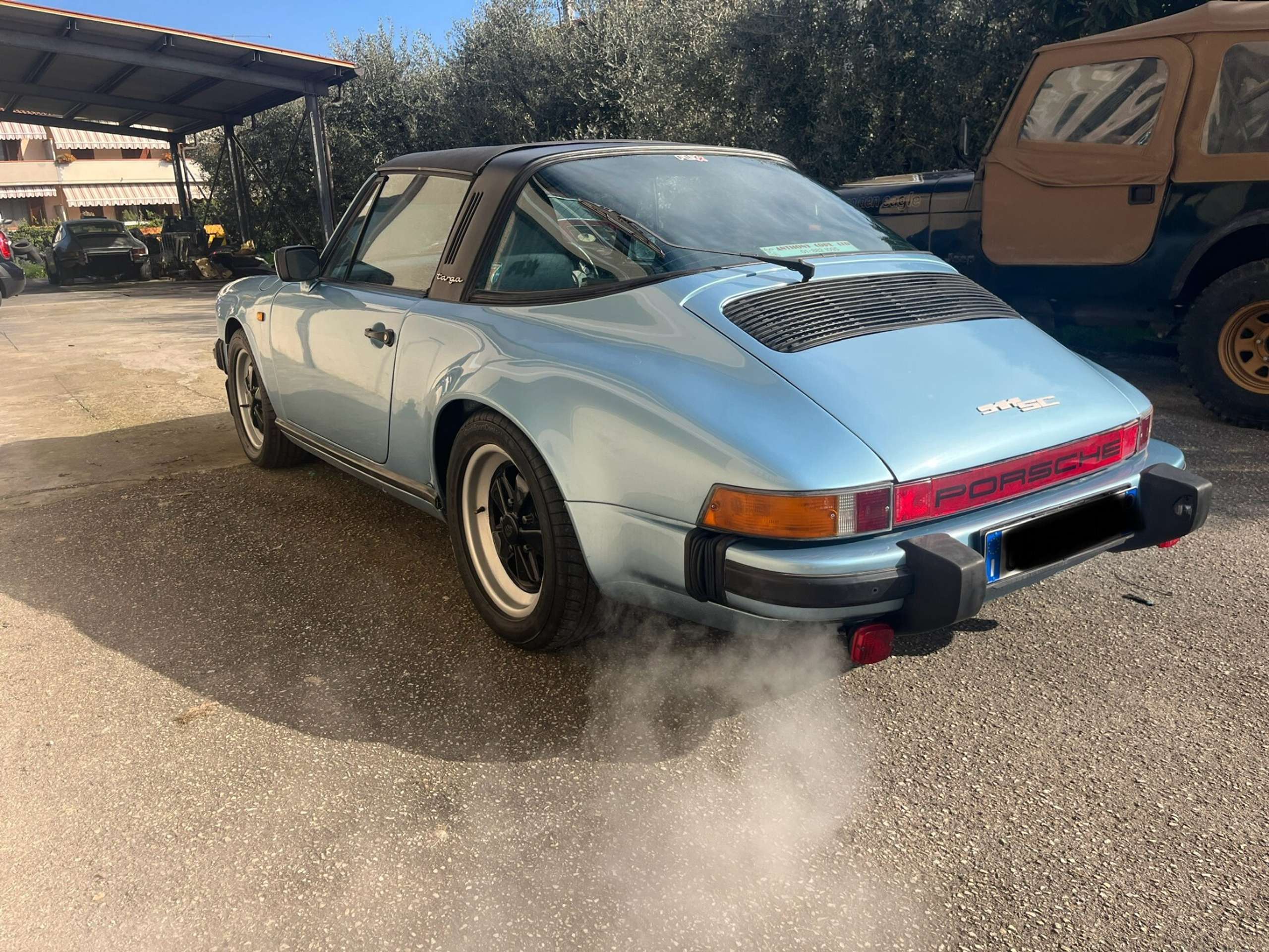 Porsche - 911