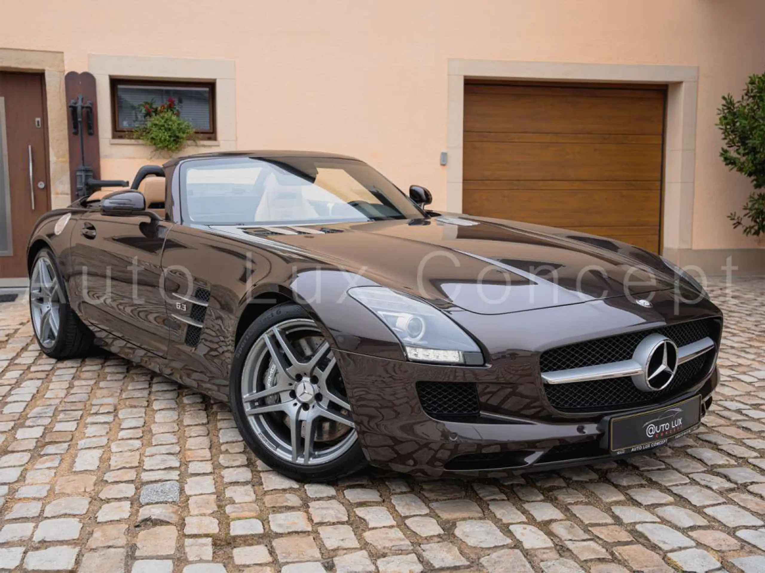 Mercedes-Benz - SLS