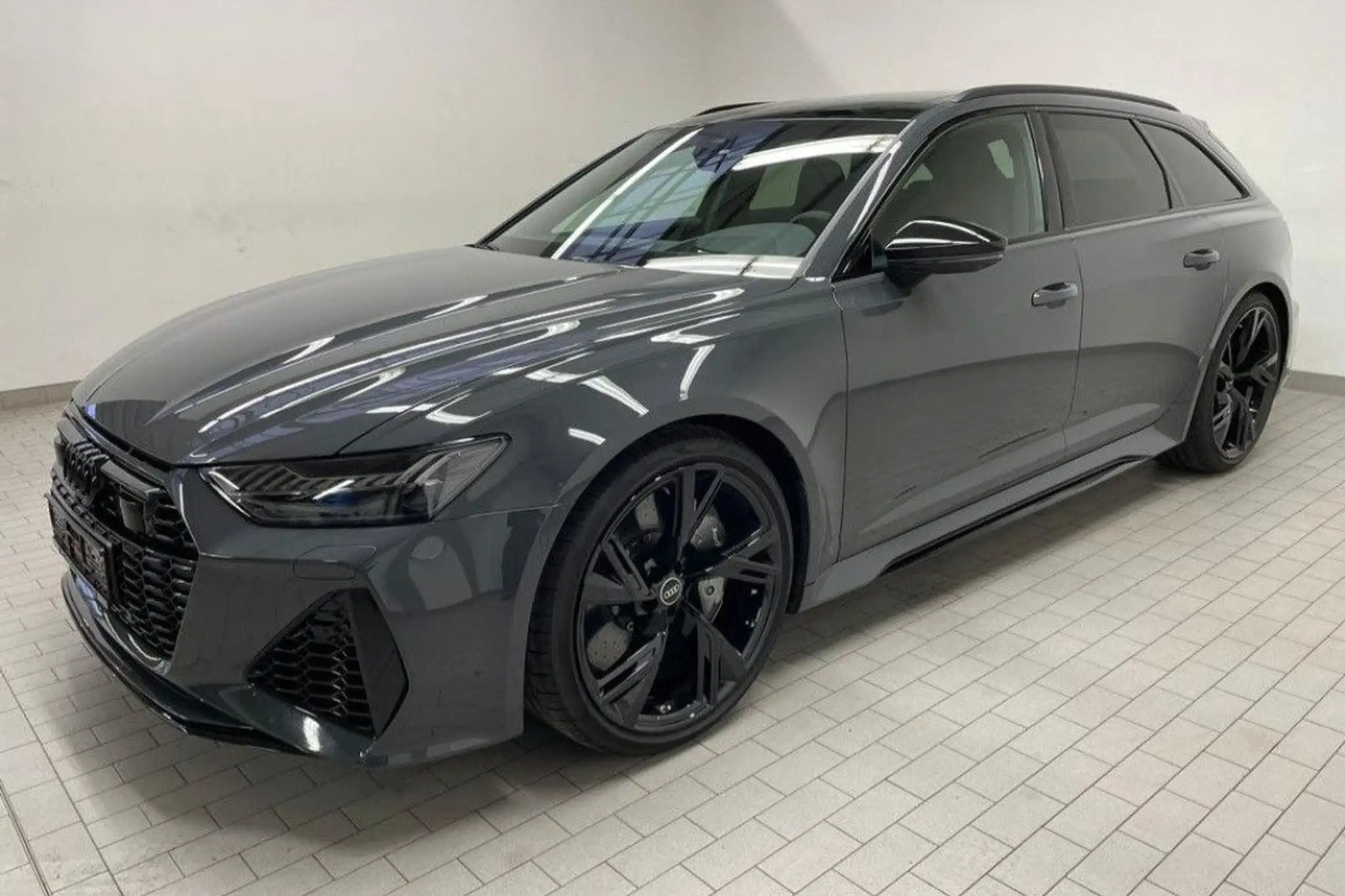 Audi - RS6