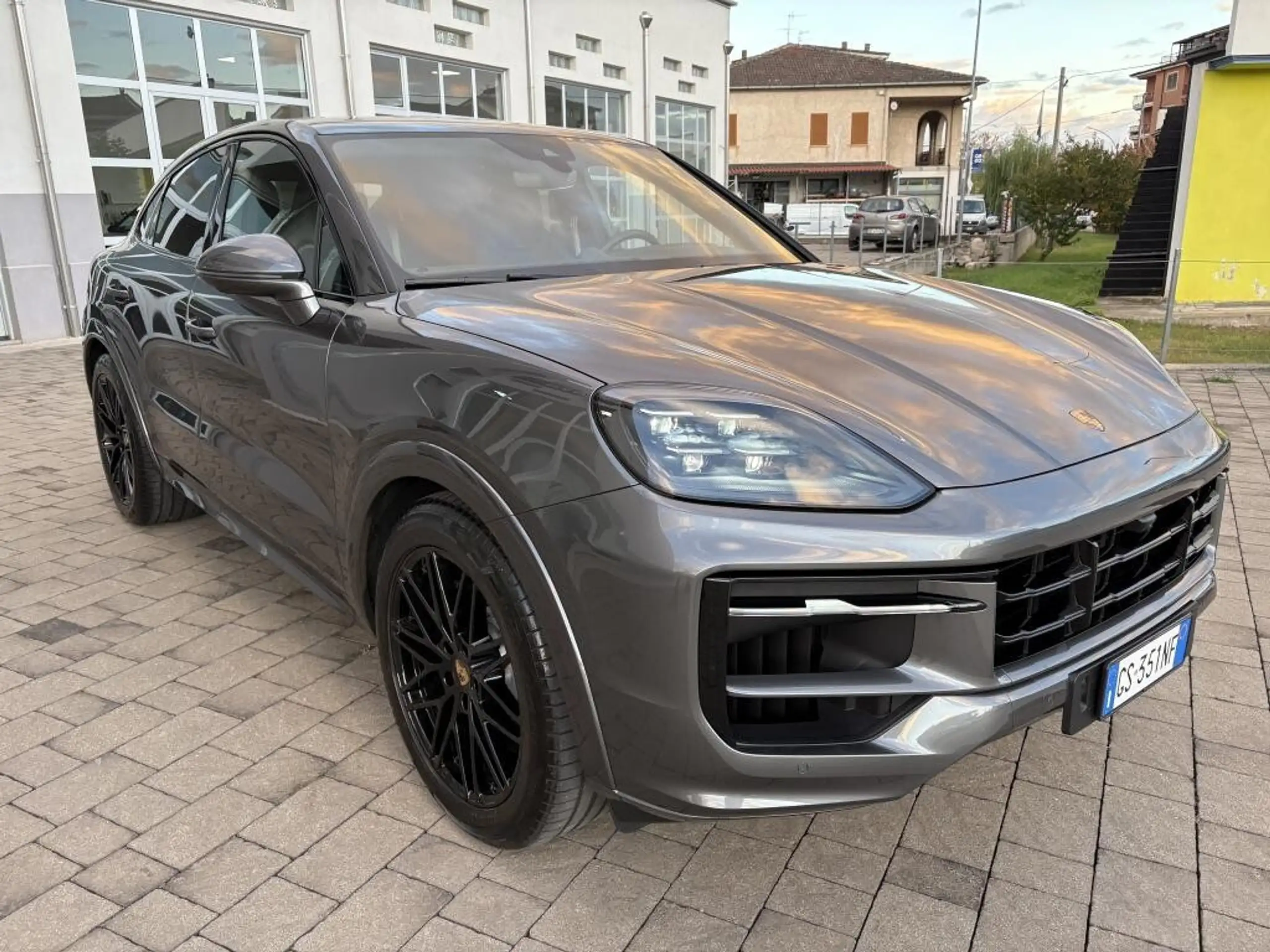 Porsche - Cayenne