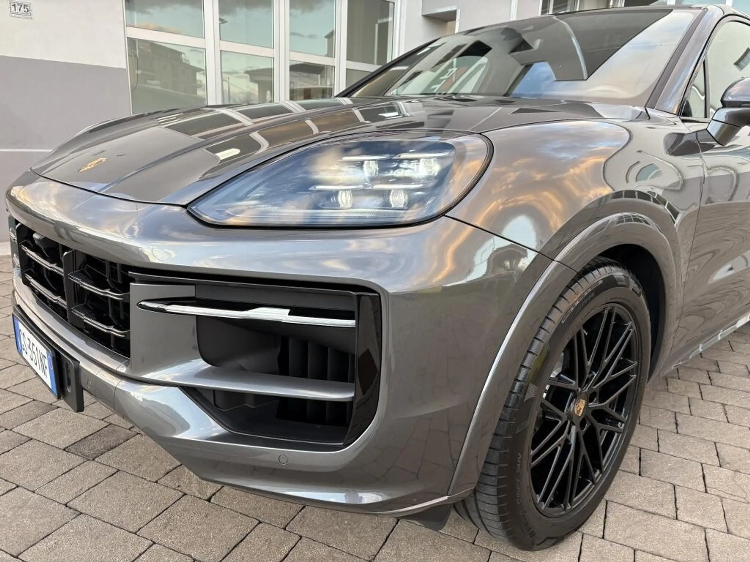 Porsche - Cayenne