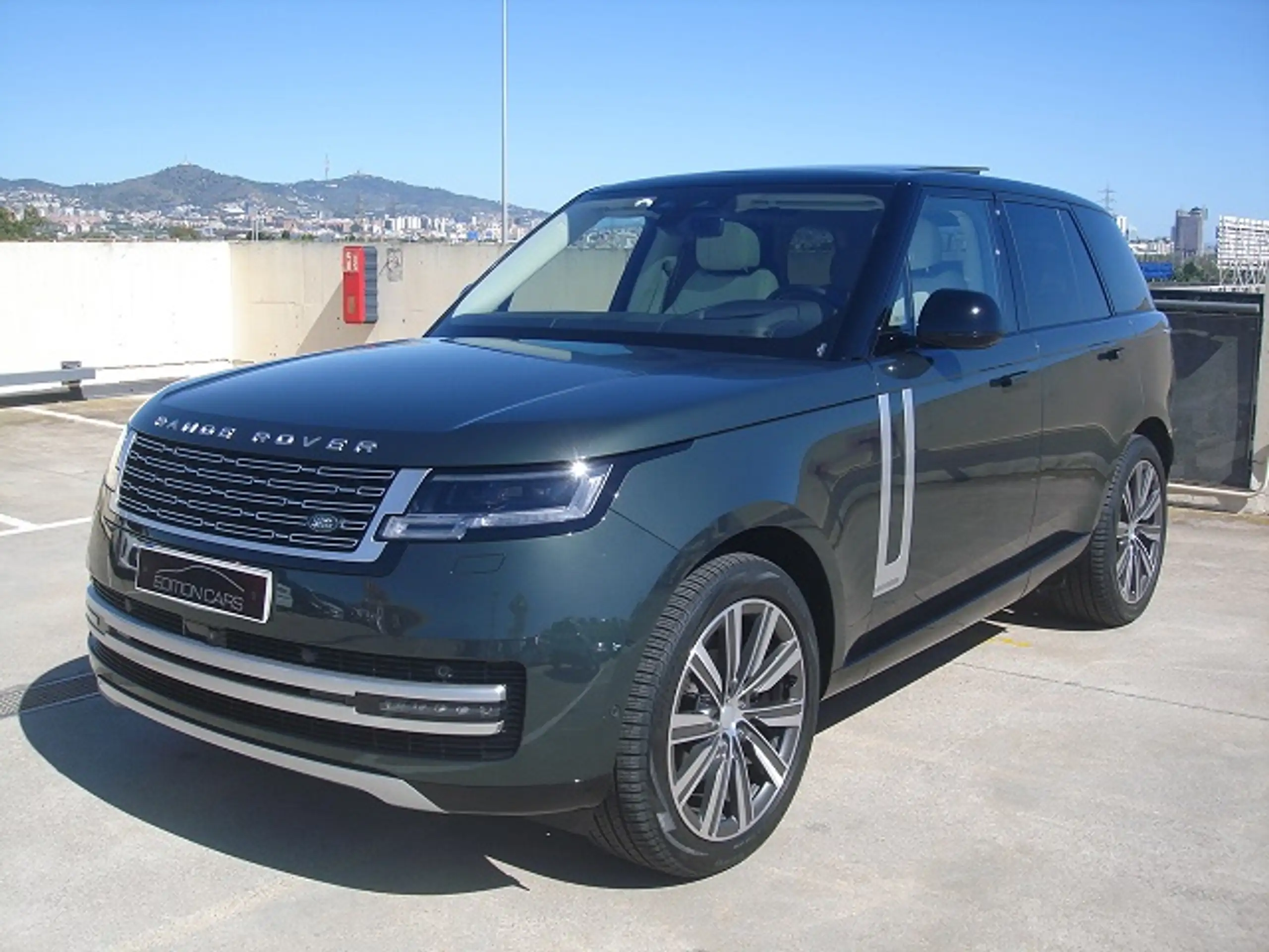 Land Rover - Range Rover