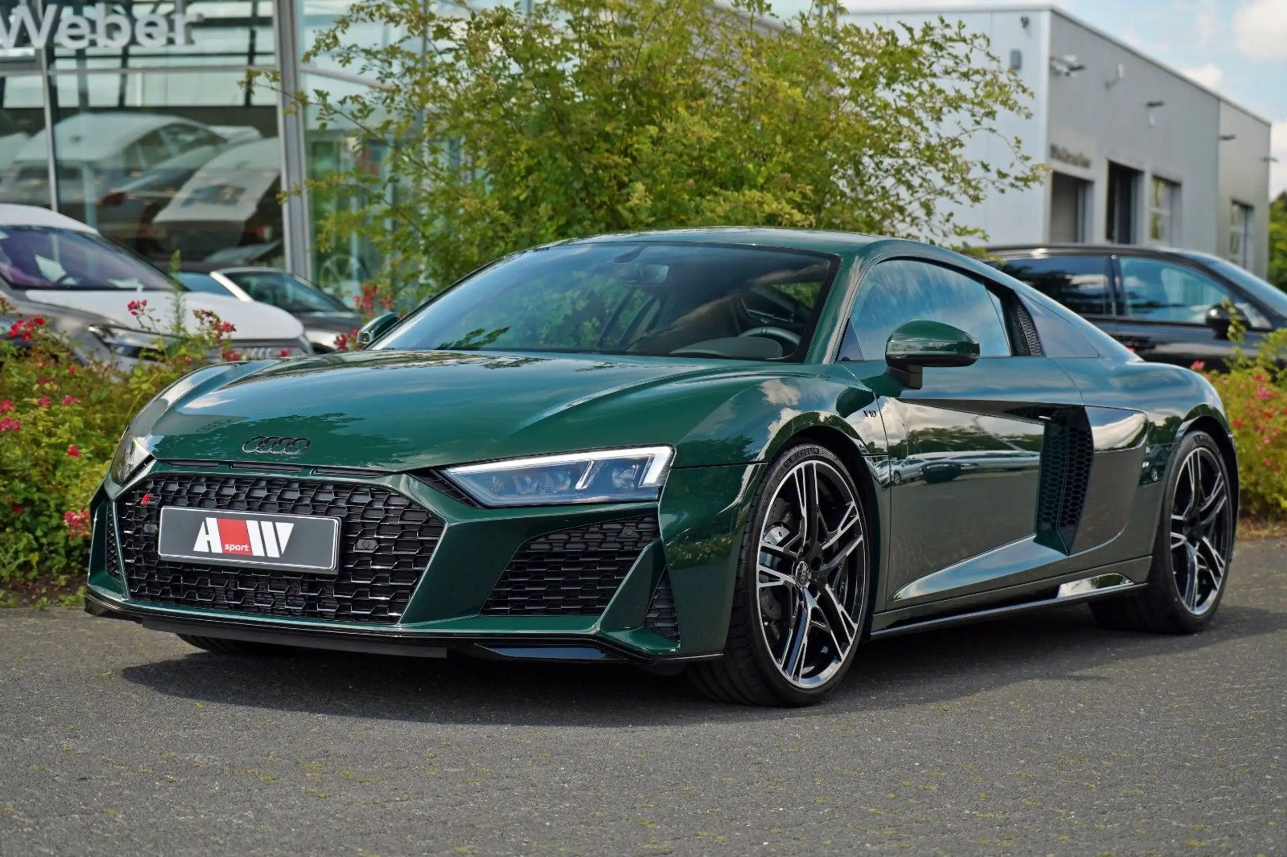 Audi - R8