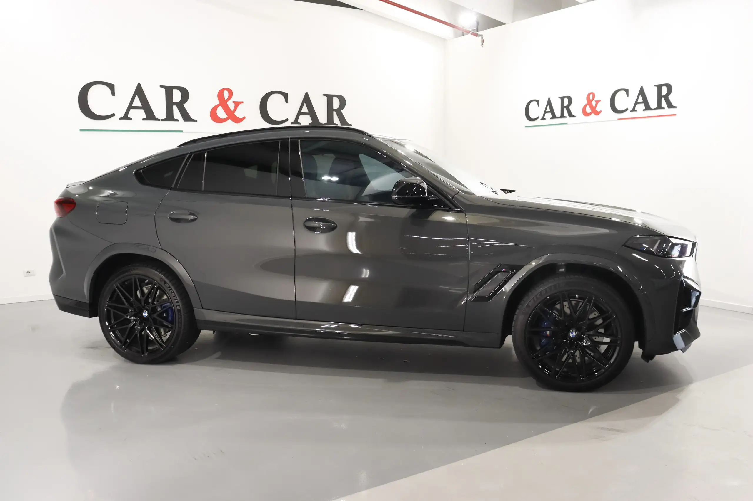 BMW - X6 M