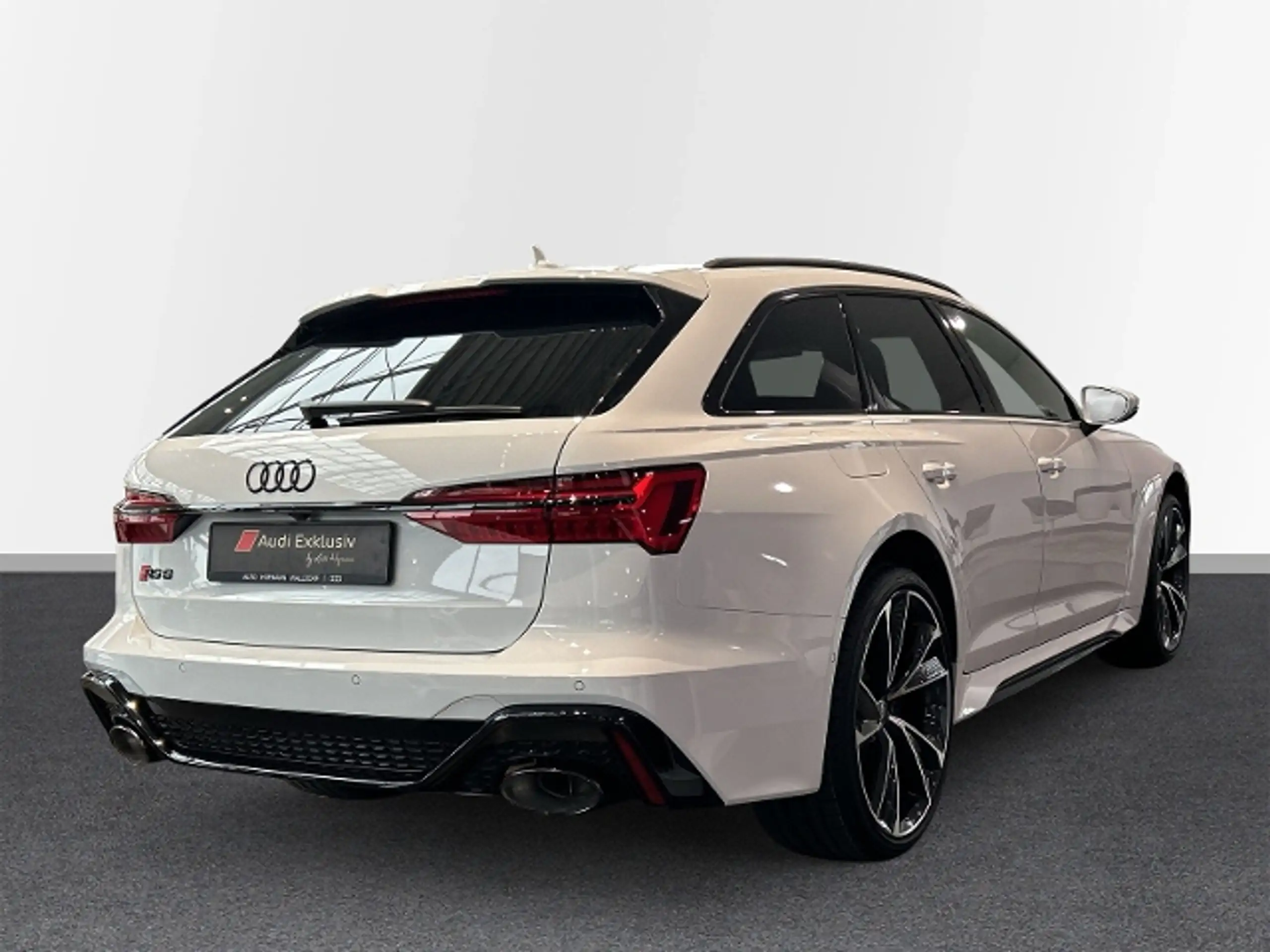 Audi - RS6