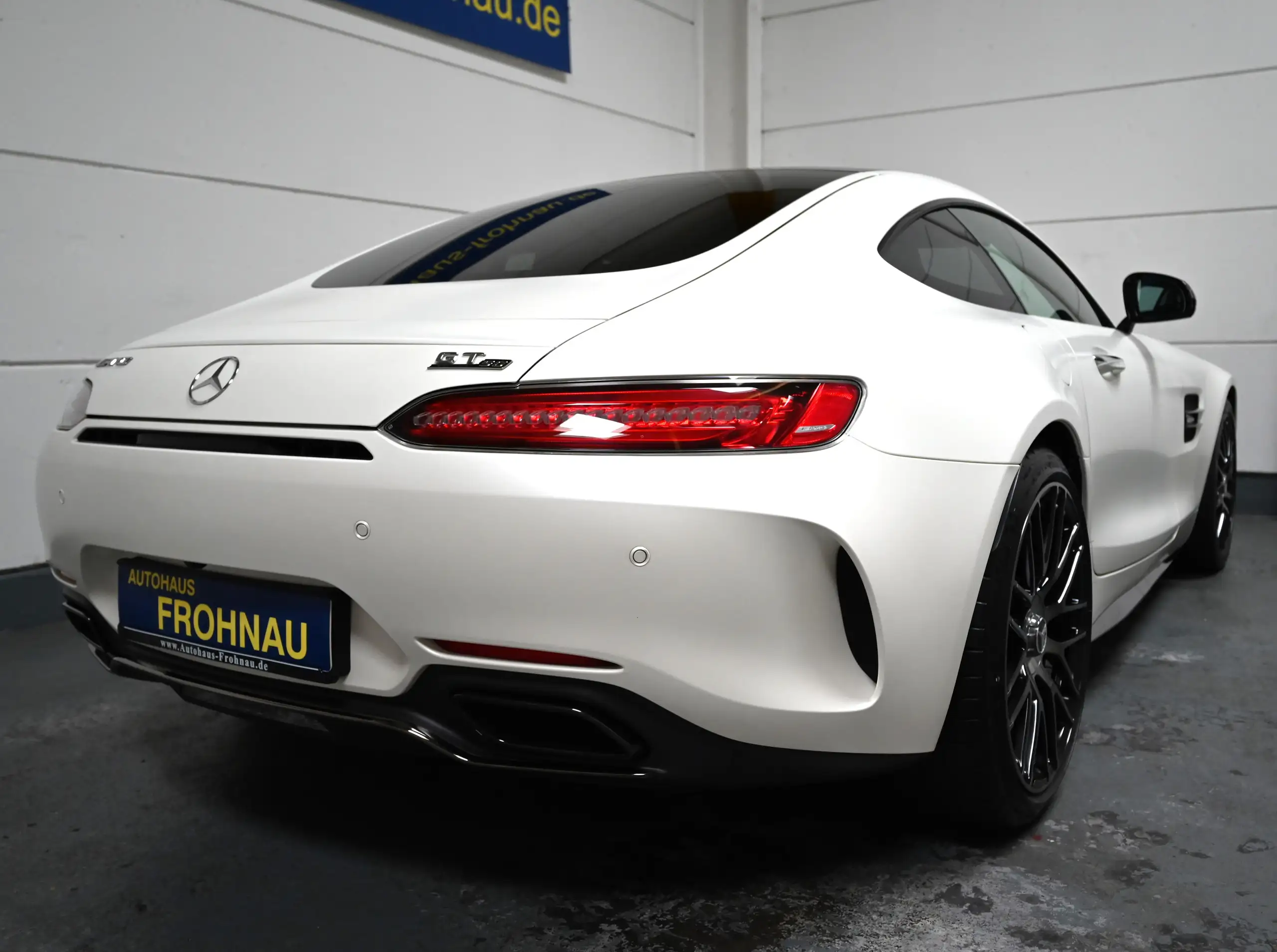 Mercedes-Benz - AMG GT