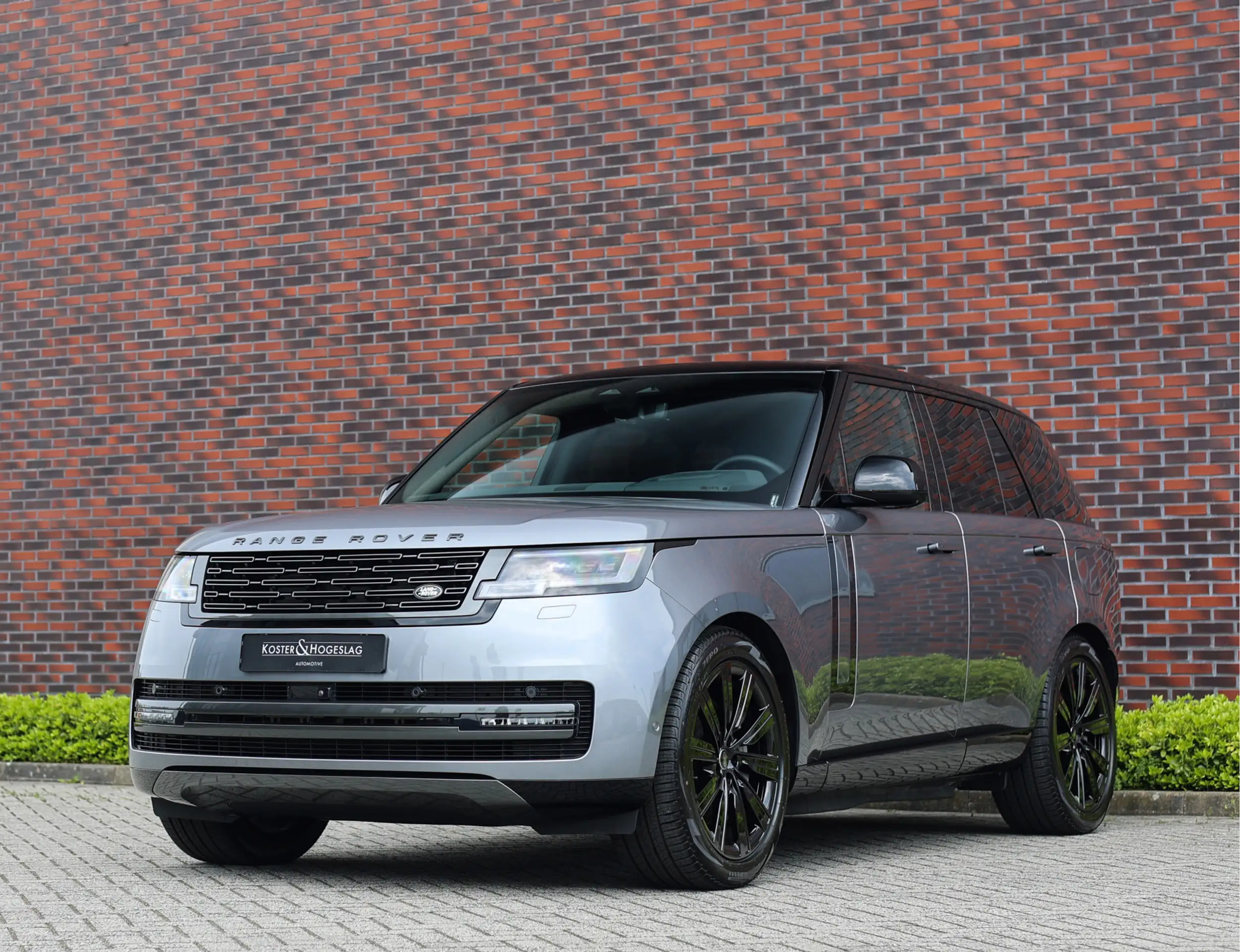 Land Rover - Range Rover