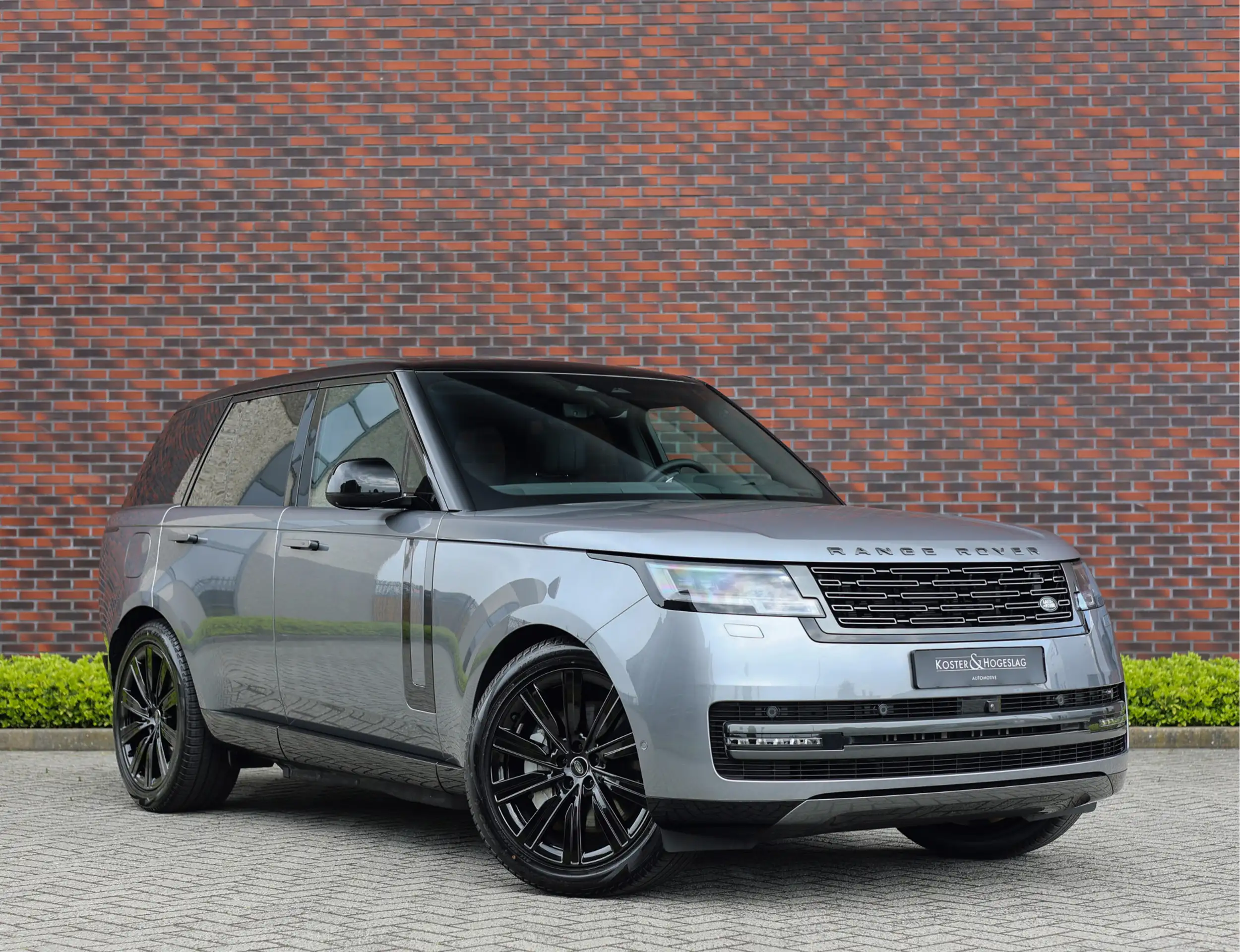 Land Rover - Range Rover