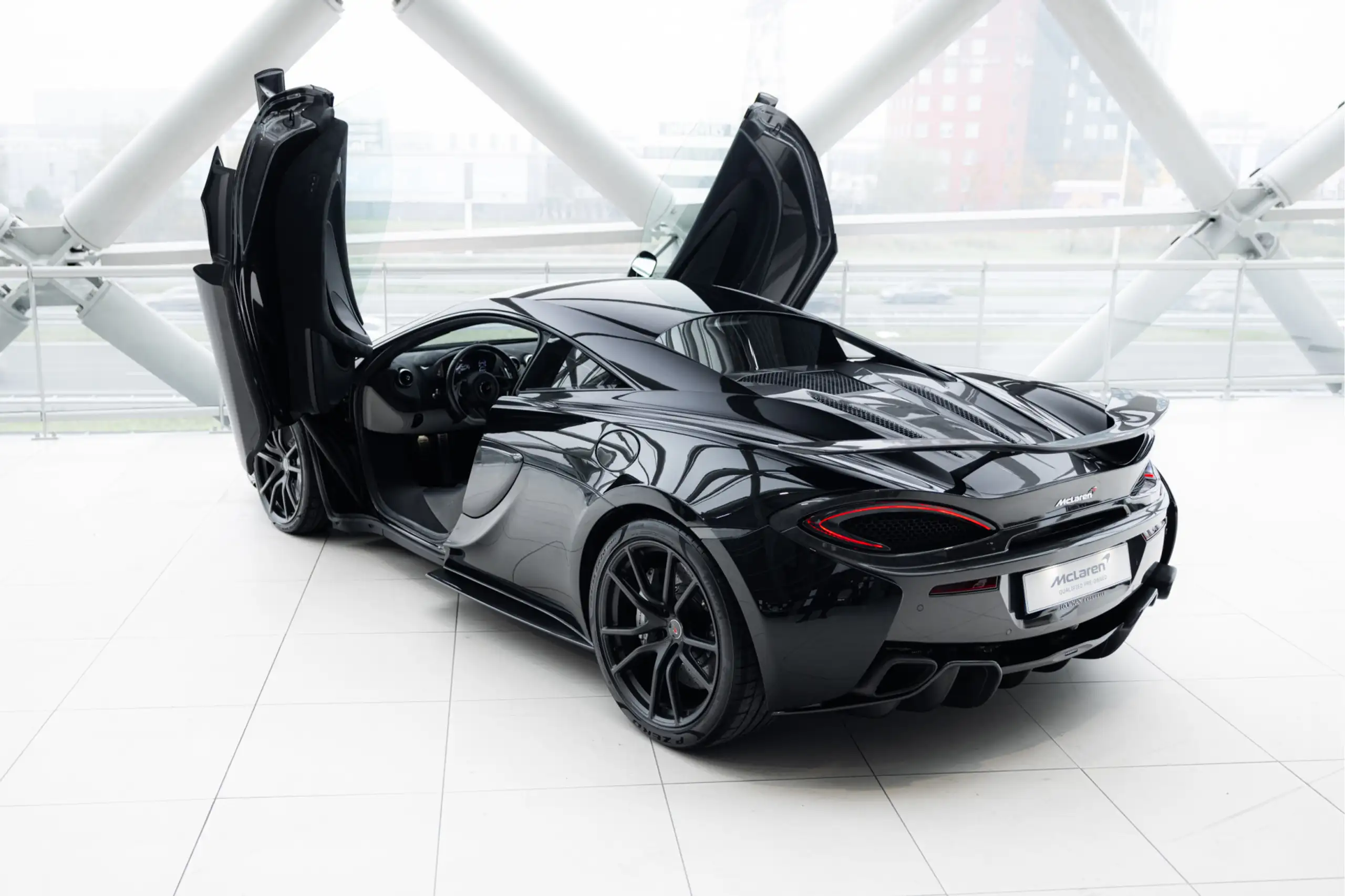 McLaren - 570S