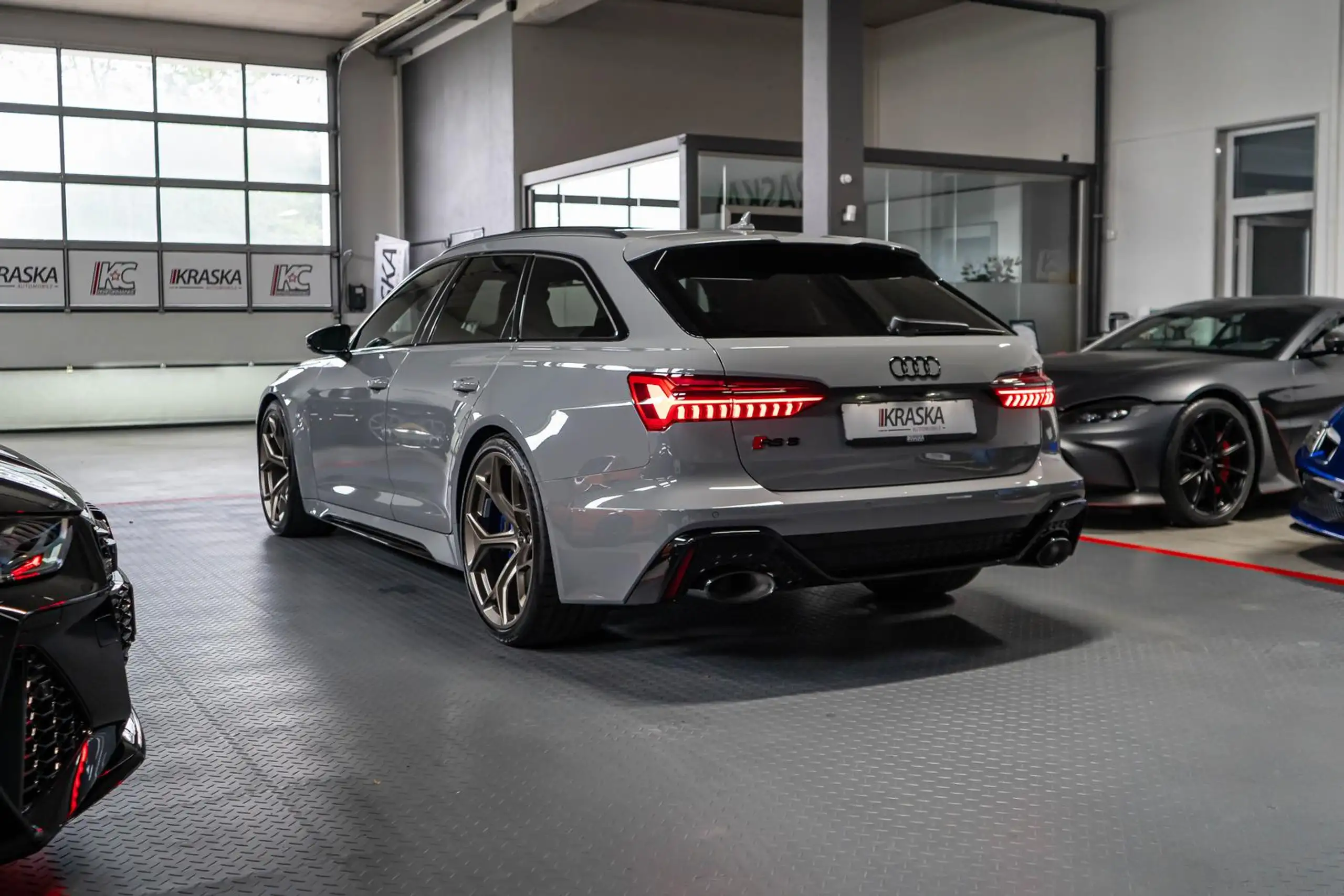 Audi - RS6