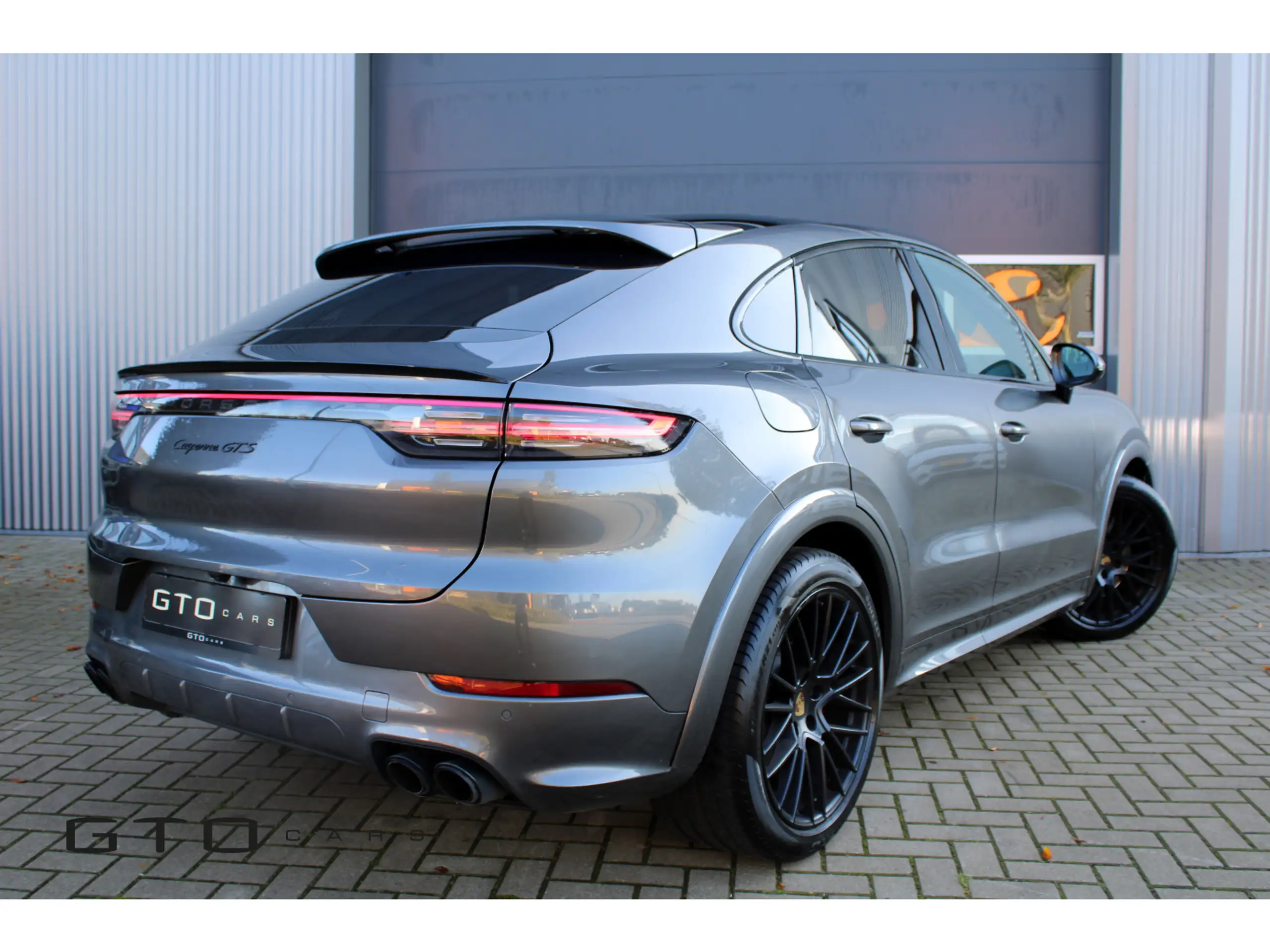 Porsche - Cayenne