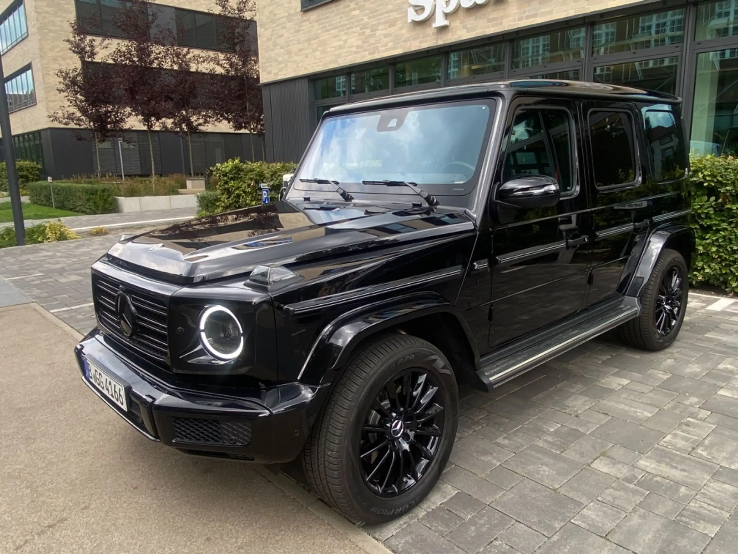 Mercedes-Benz - G 500