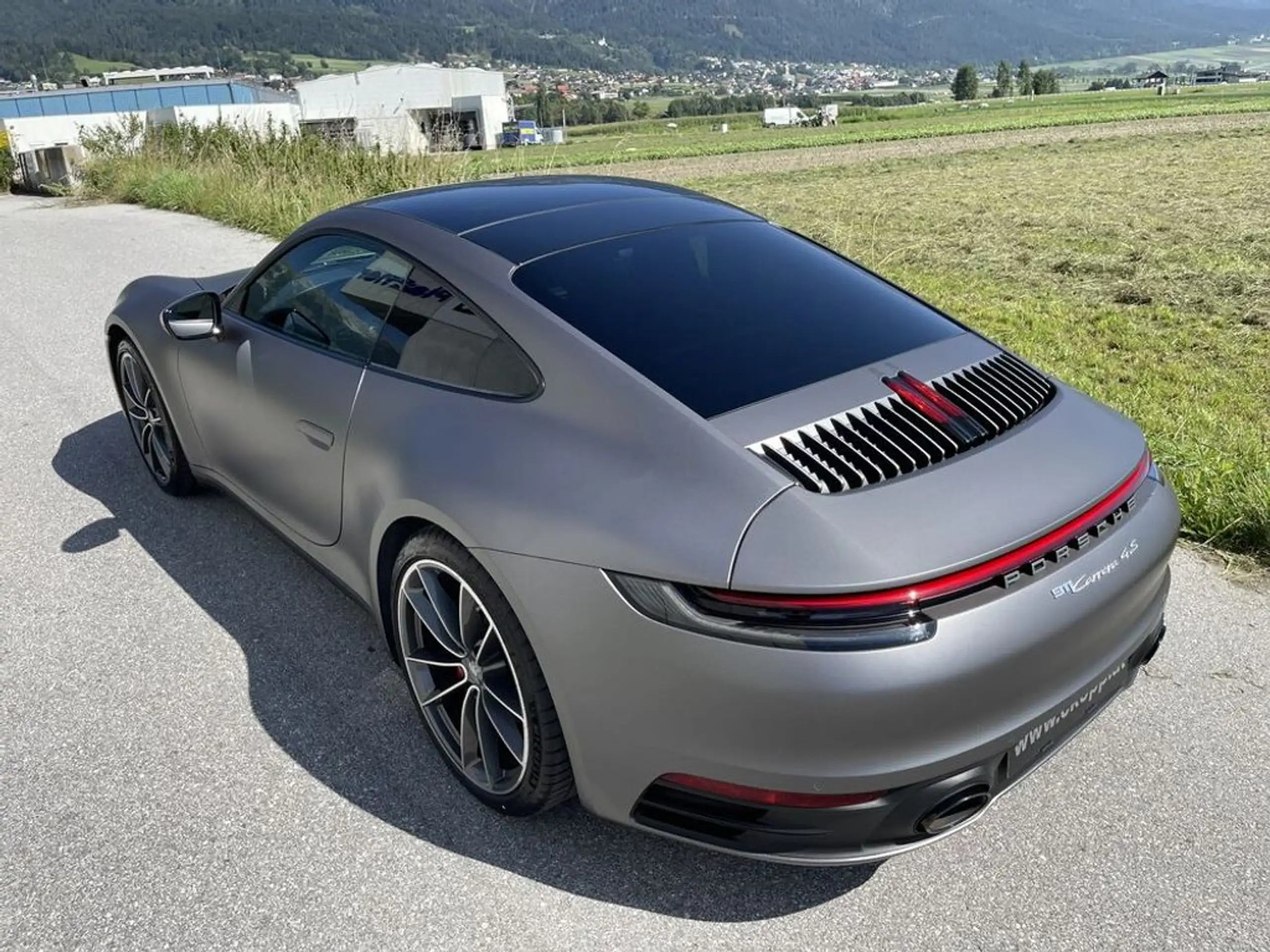 Porsche - 911