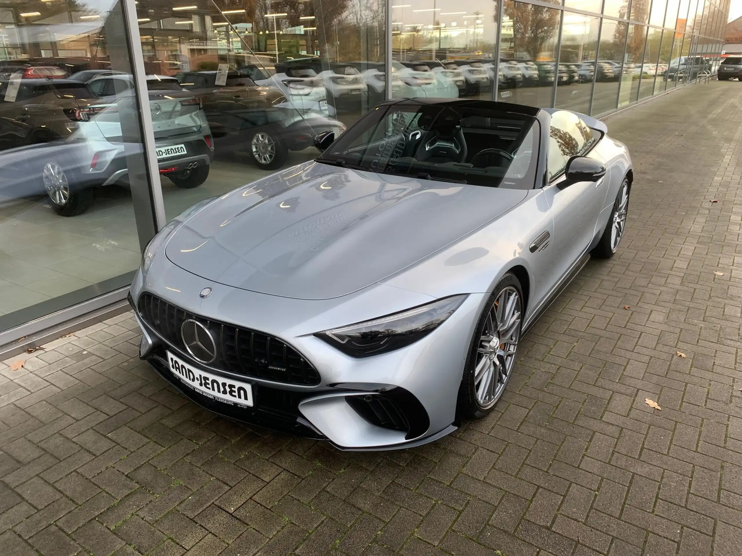 Mercedes-Benz - SL 63 AMG