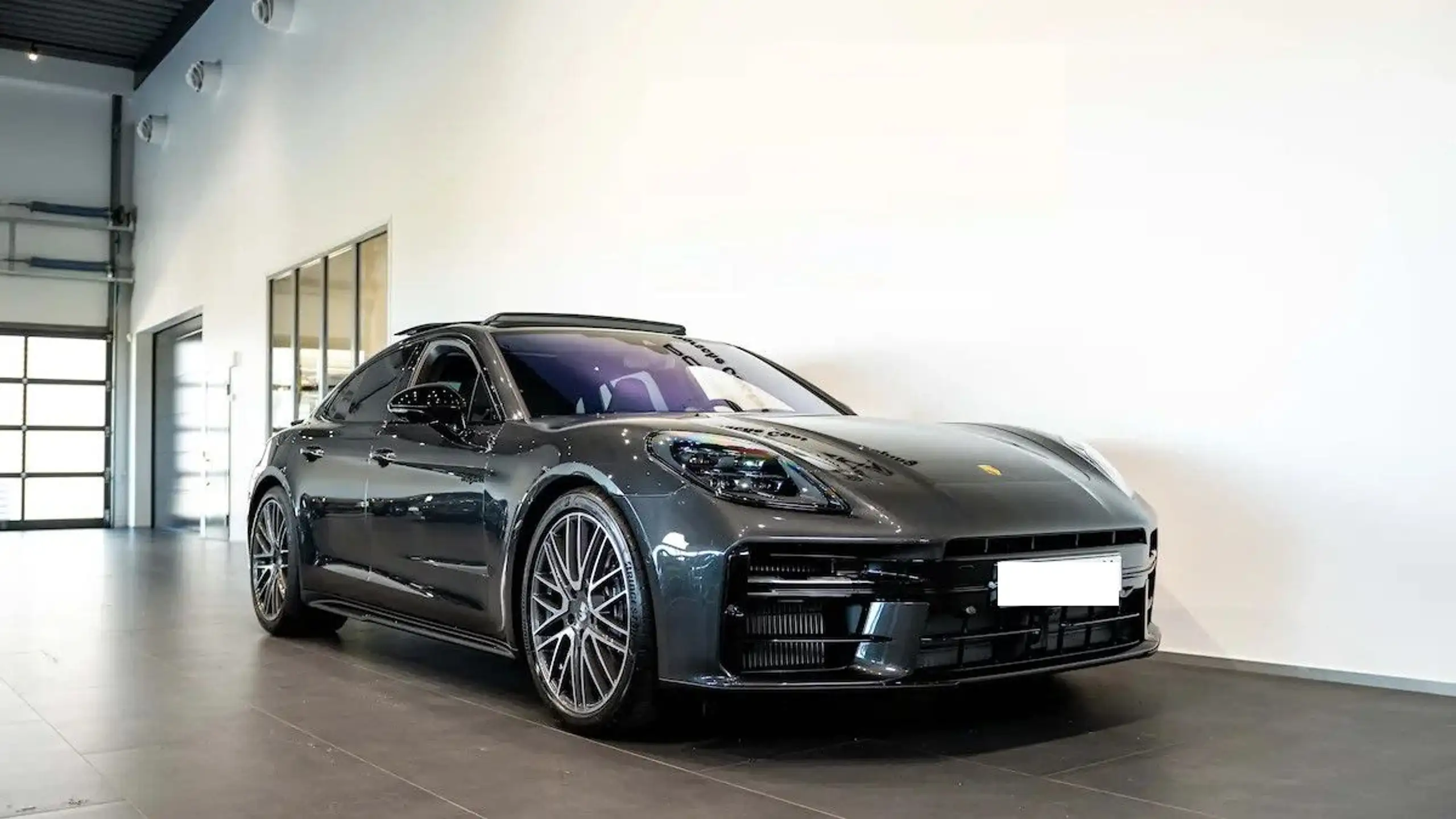 Porsche - Panamera