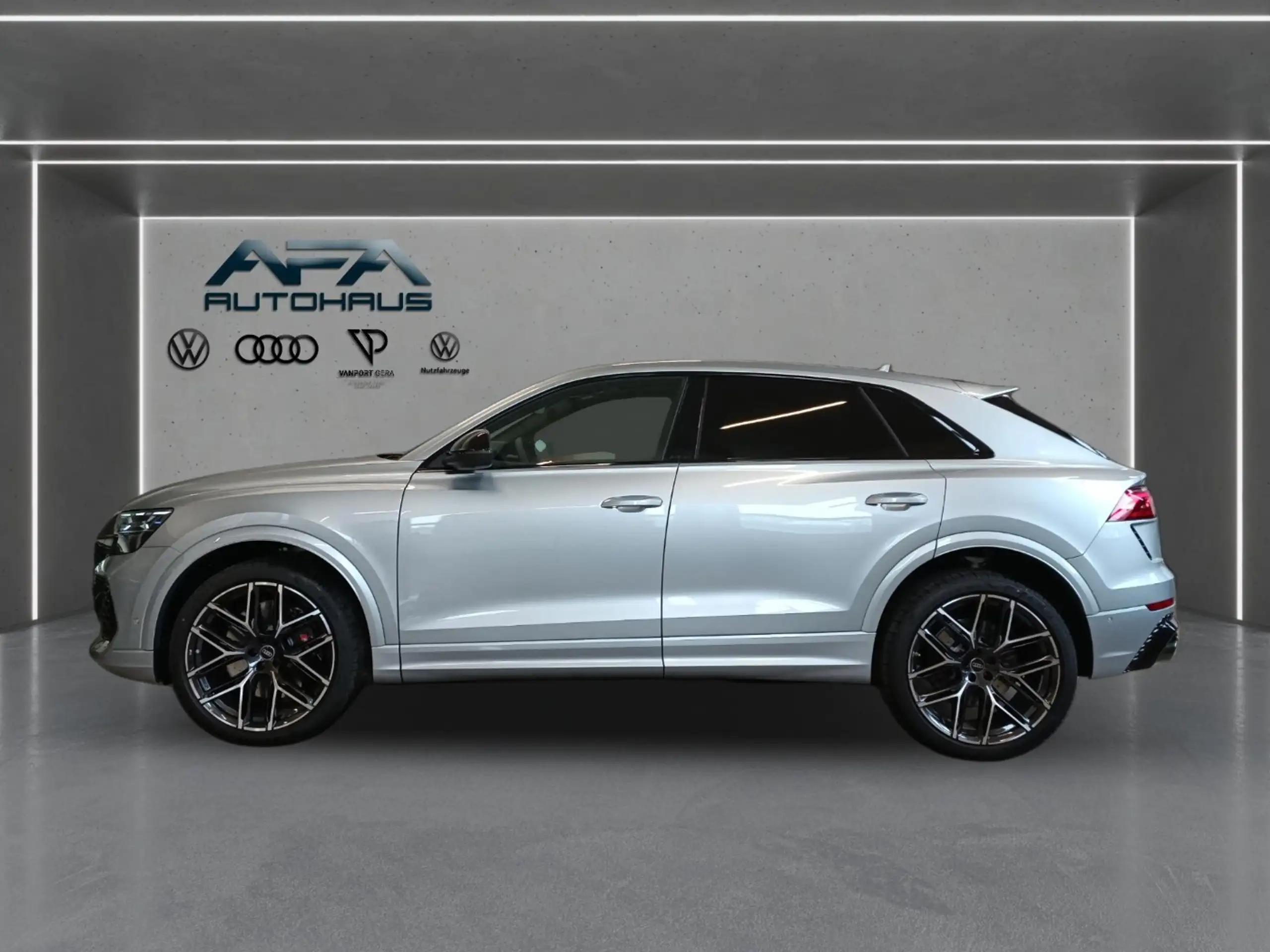 Audi - RS Q8