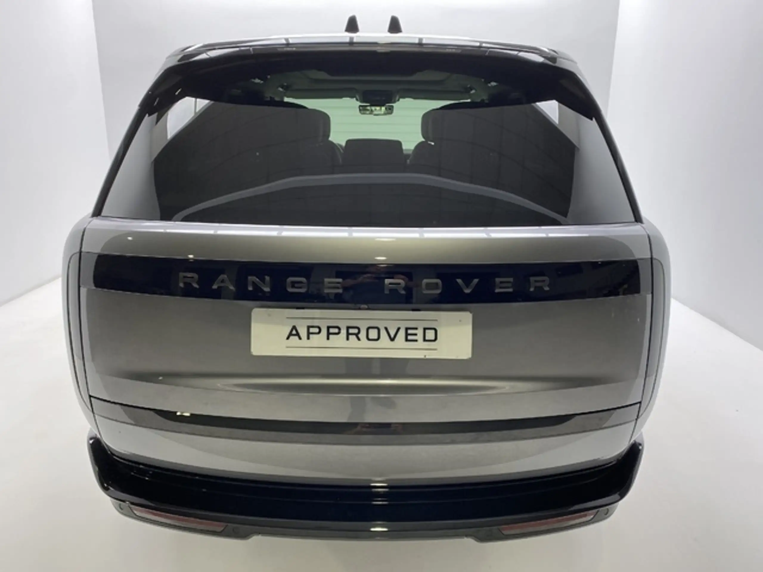 Land Rover - Range Rover